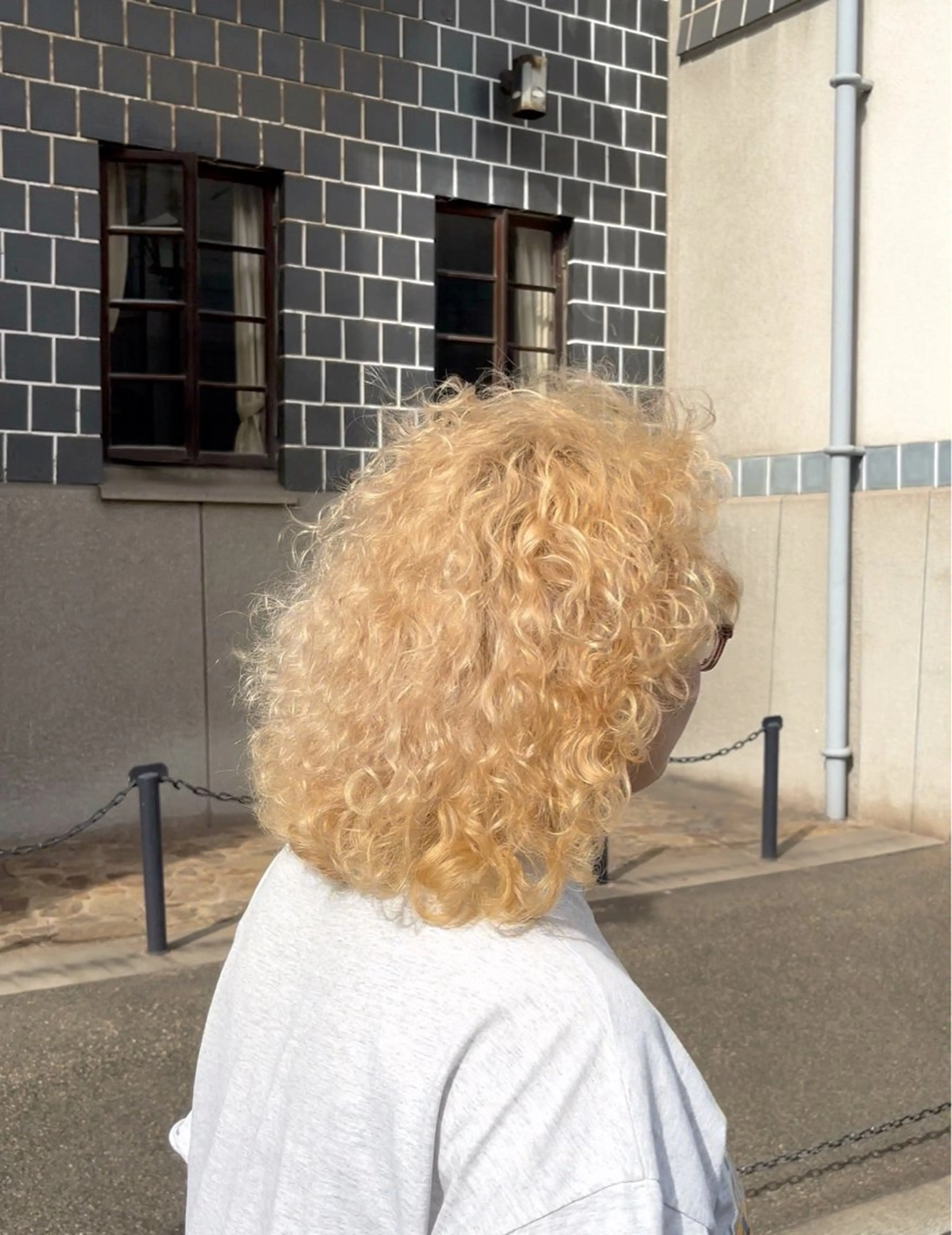 カラー パーマ ブリーチ カット ヘアカラー トリートメント 24時まで営業🌛 パーマ✨TOROROのヘアスタイル