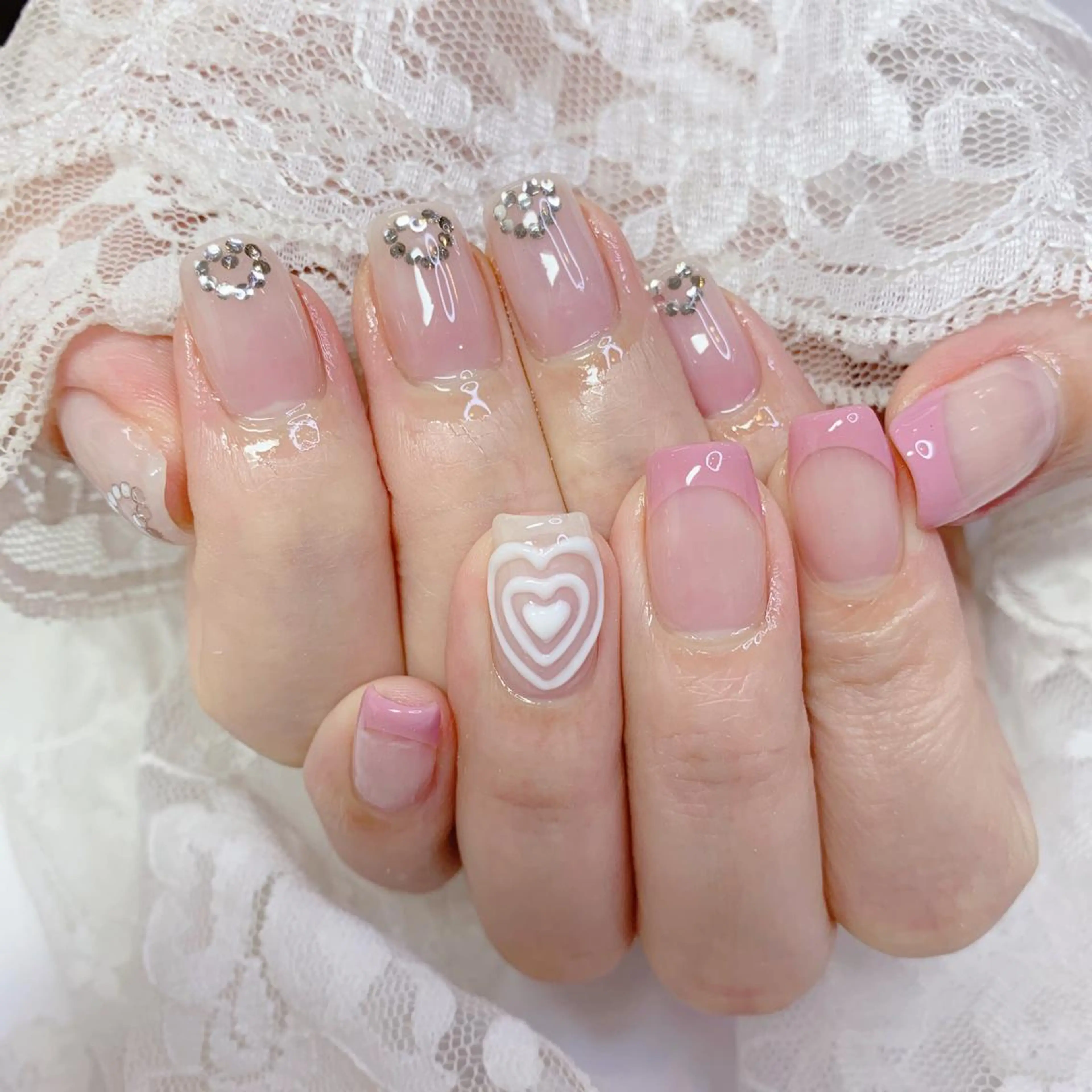 ネイル ハンドネイル La neige* yuki 🥯🍑のネイルデザイン