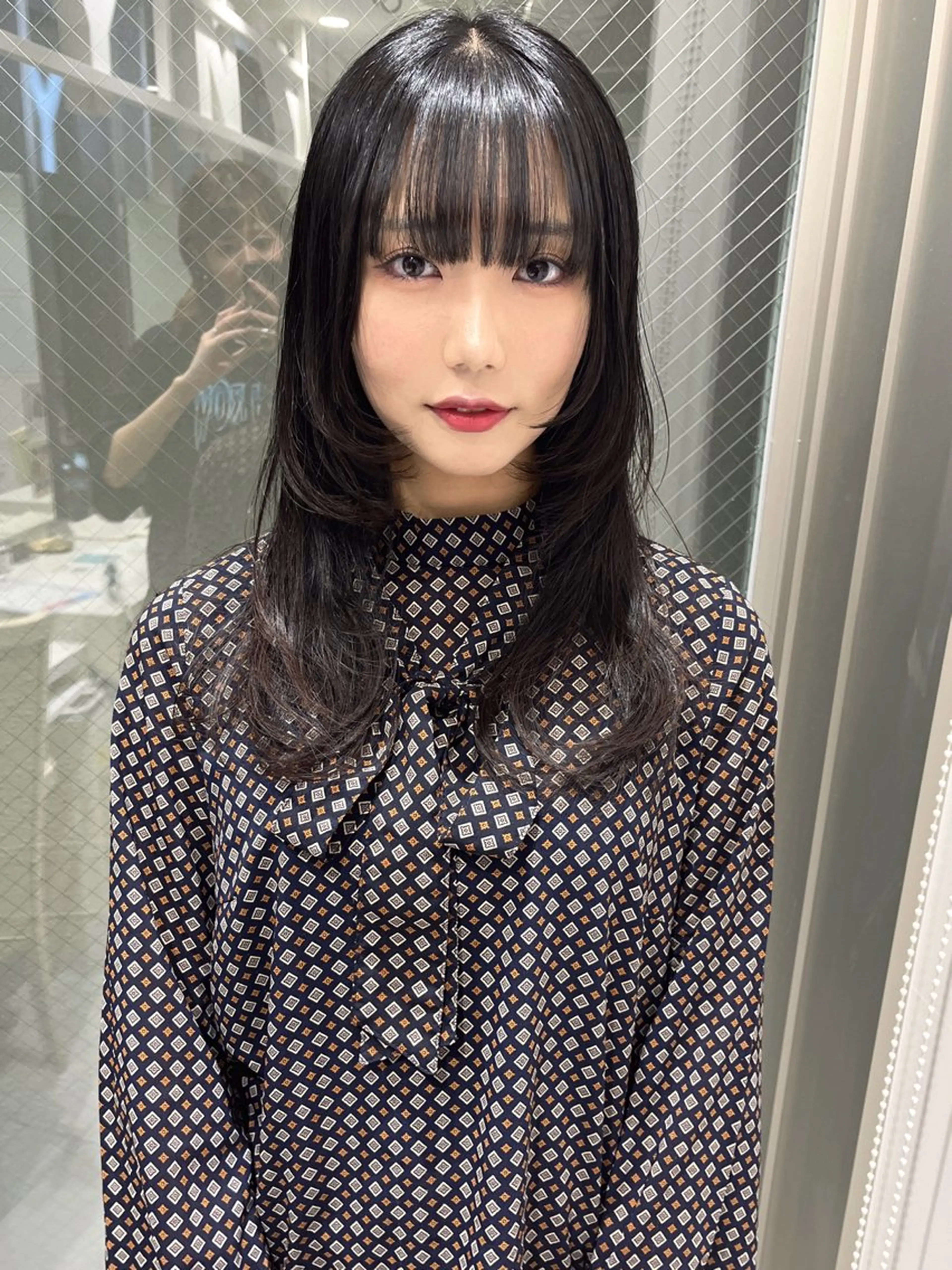 ロング ウルフカット／吉村 桃子のヘアスタイル
