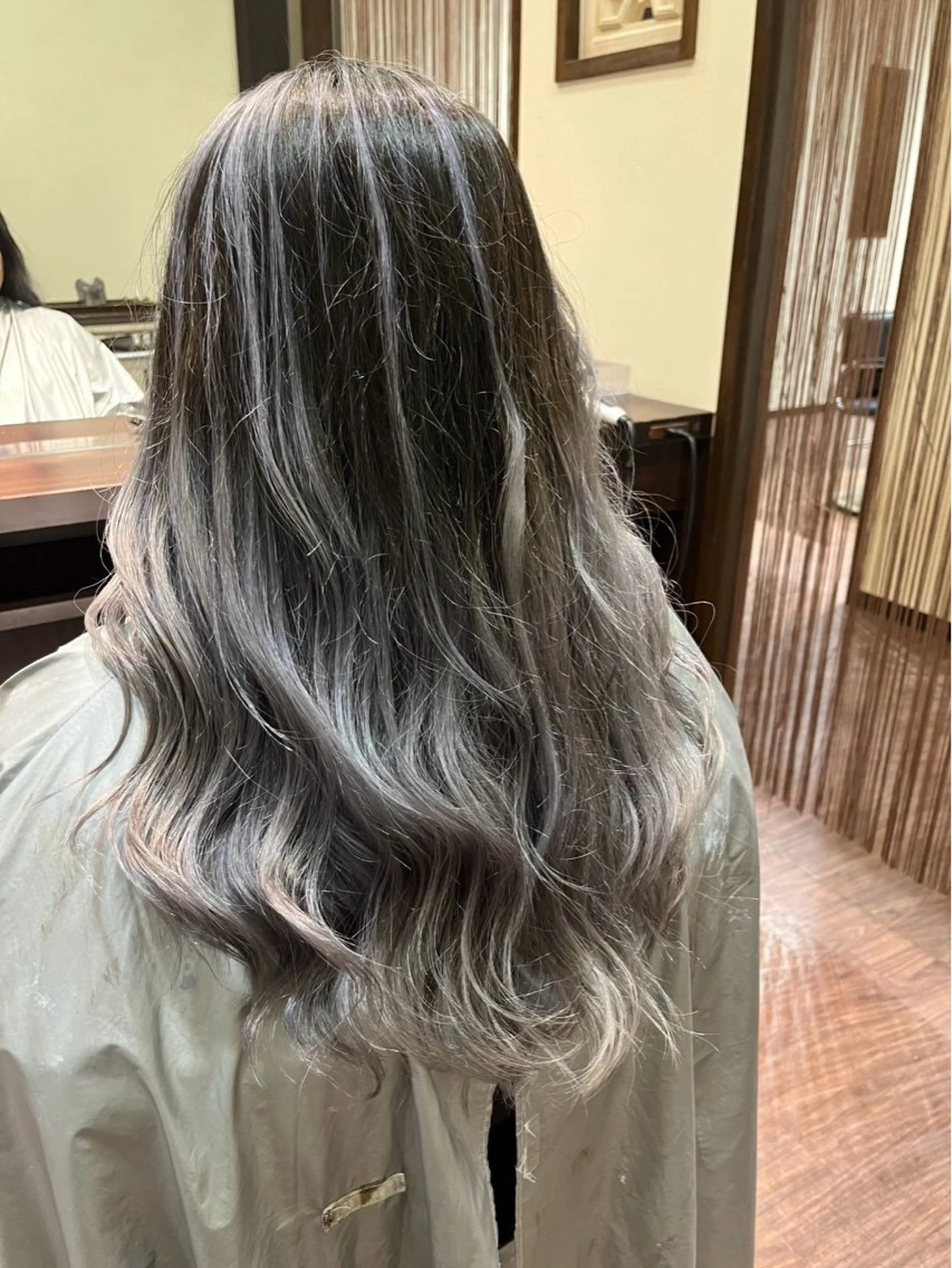 カラー 北原 靖仁のヘアスタイル