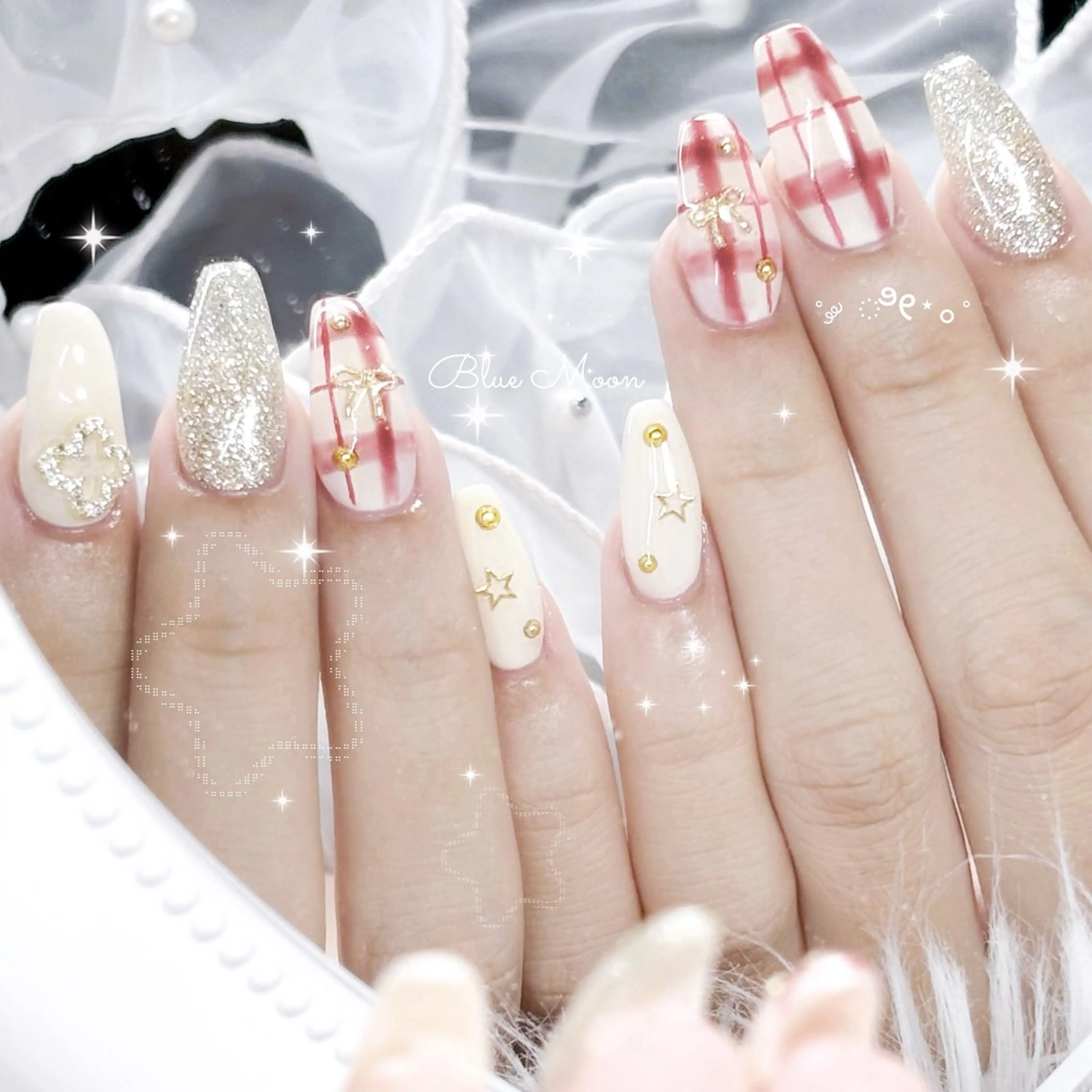 ネイル リボン ハンドネイル フットネイル ハンドケア nail salon Blue Moonのネイルデザイン