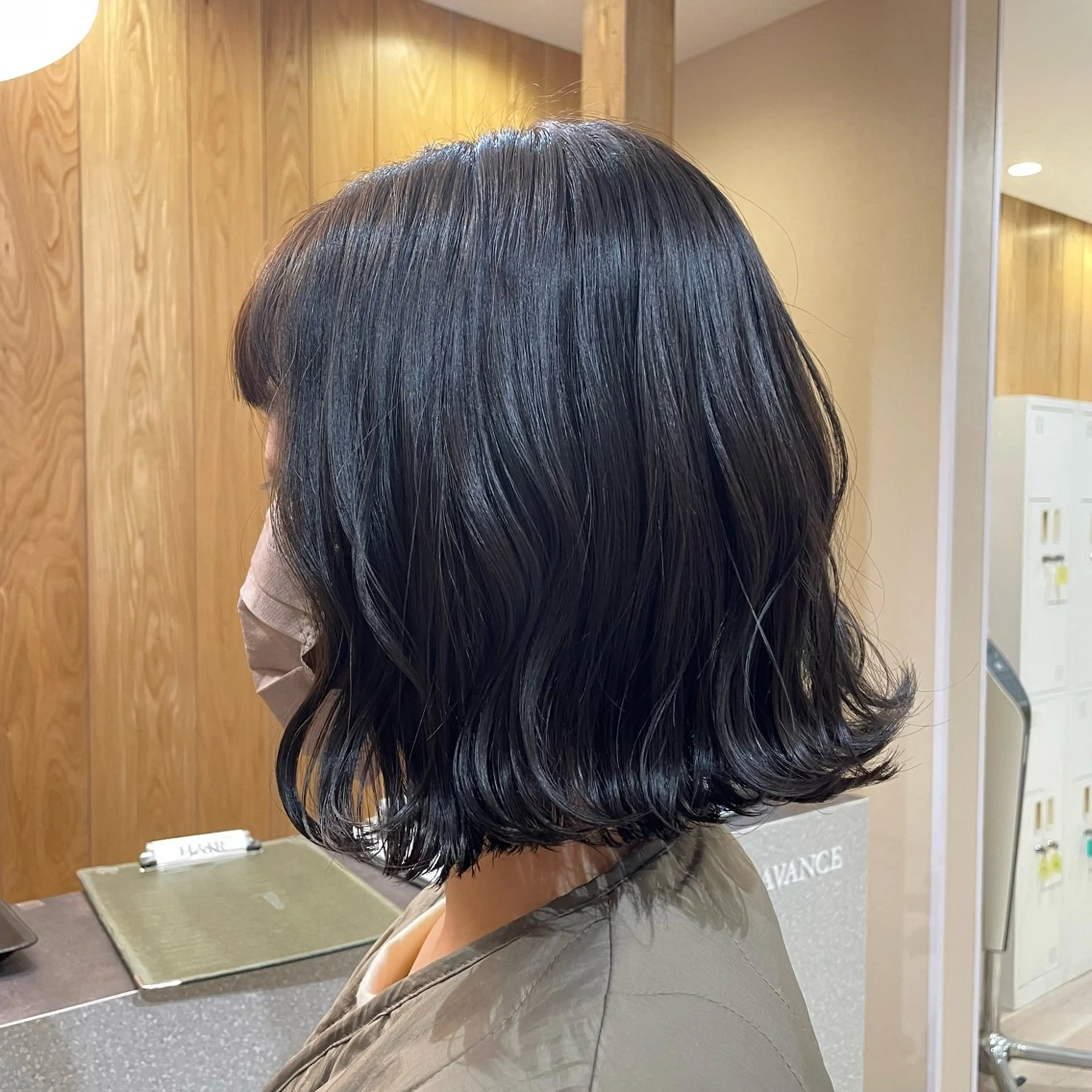 ショート カット ヘアカラー 岡本 彩香のヘアスタイル