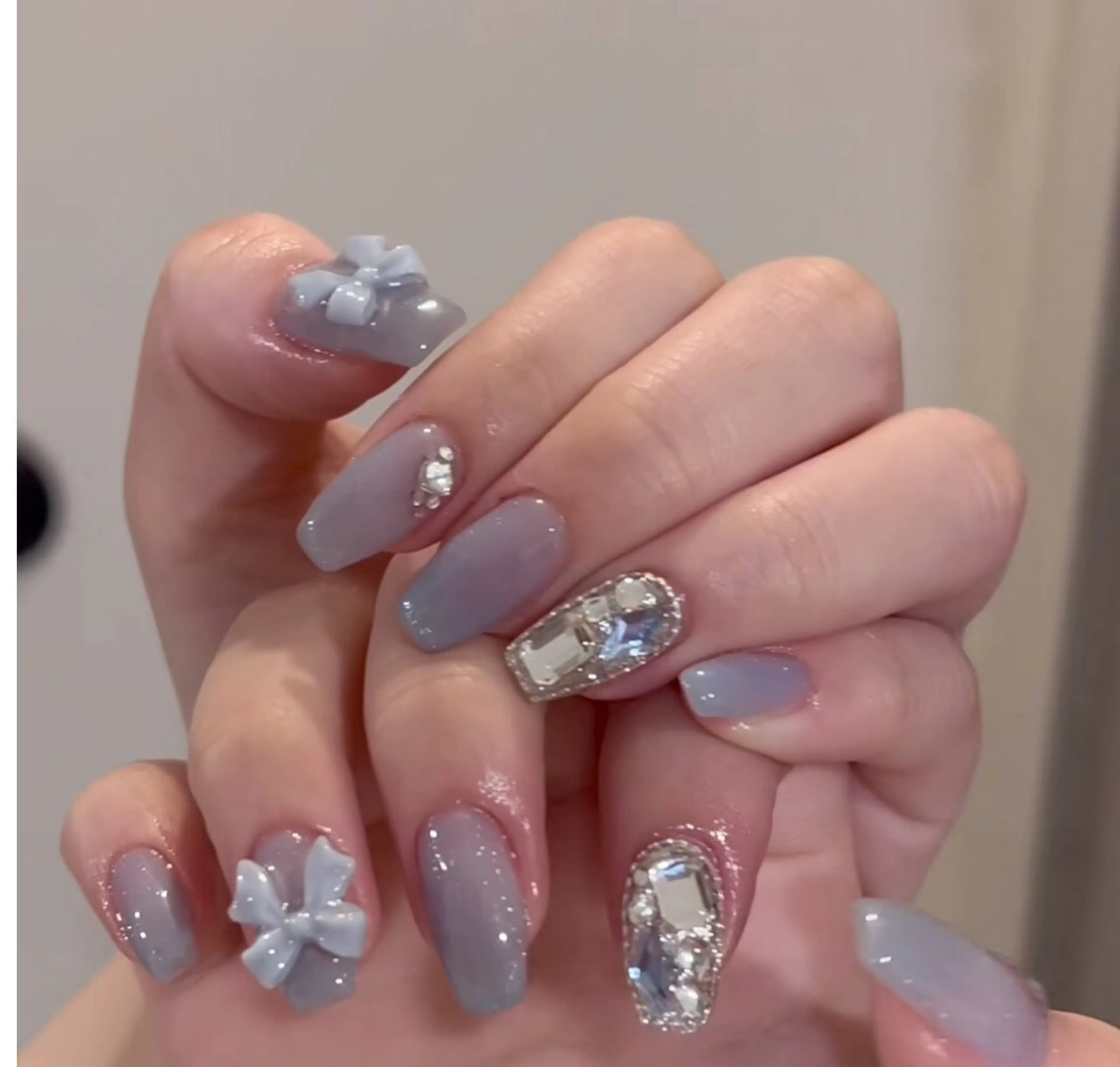 ネイル アートネイル ジェルネイル グラデーション マグネットネイル ニュアンスネイル ハンドネイル Ryu Nail Studio所属・Ryu Nail 新大久保のネイルデザイン