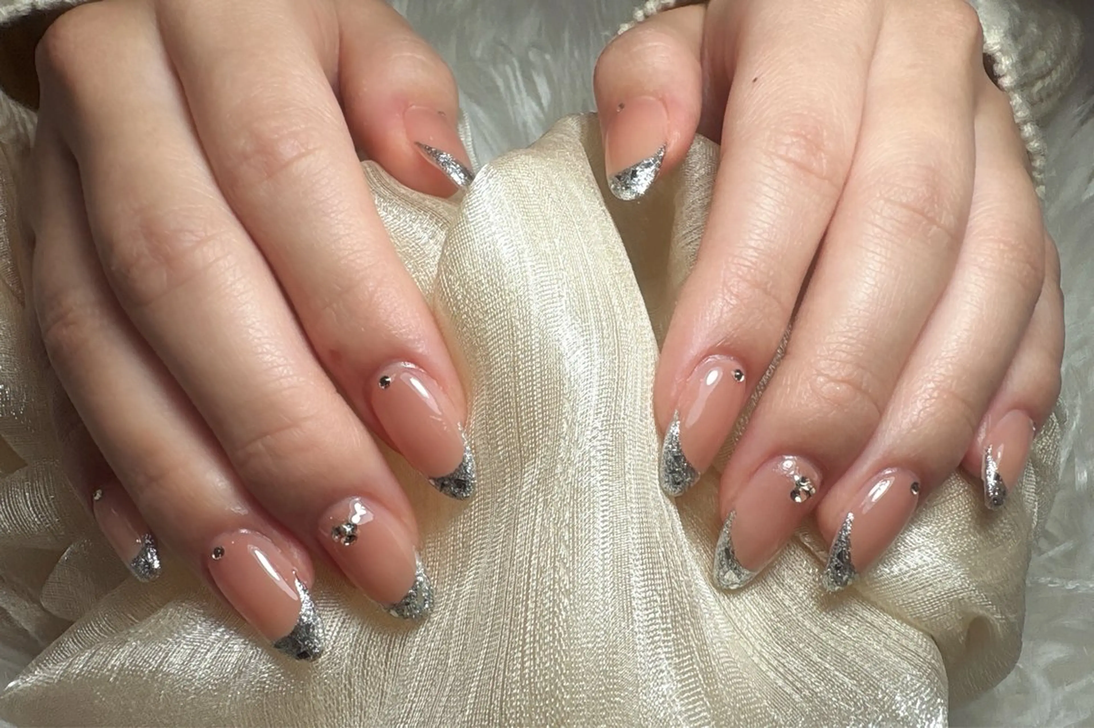 ネイル フレンチネイル ガラスフレンチ ハンドネイル Fukuda シュウのネイルデザイン