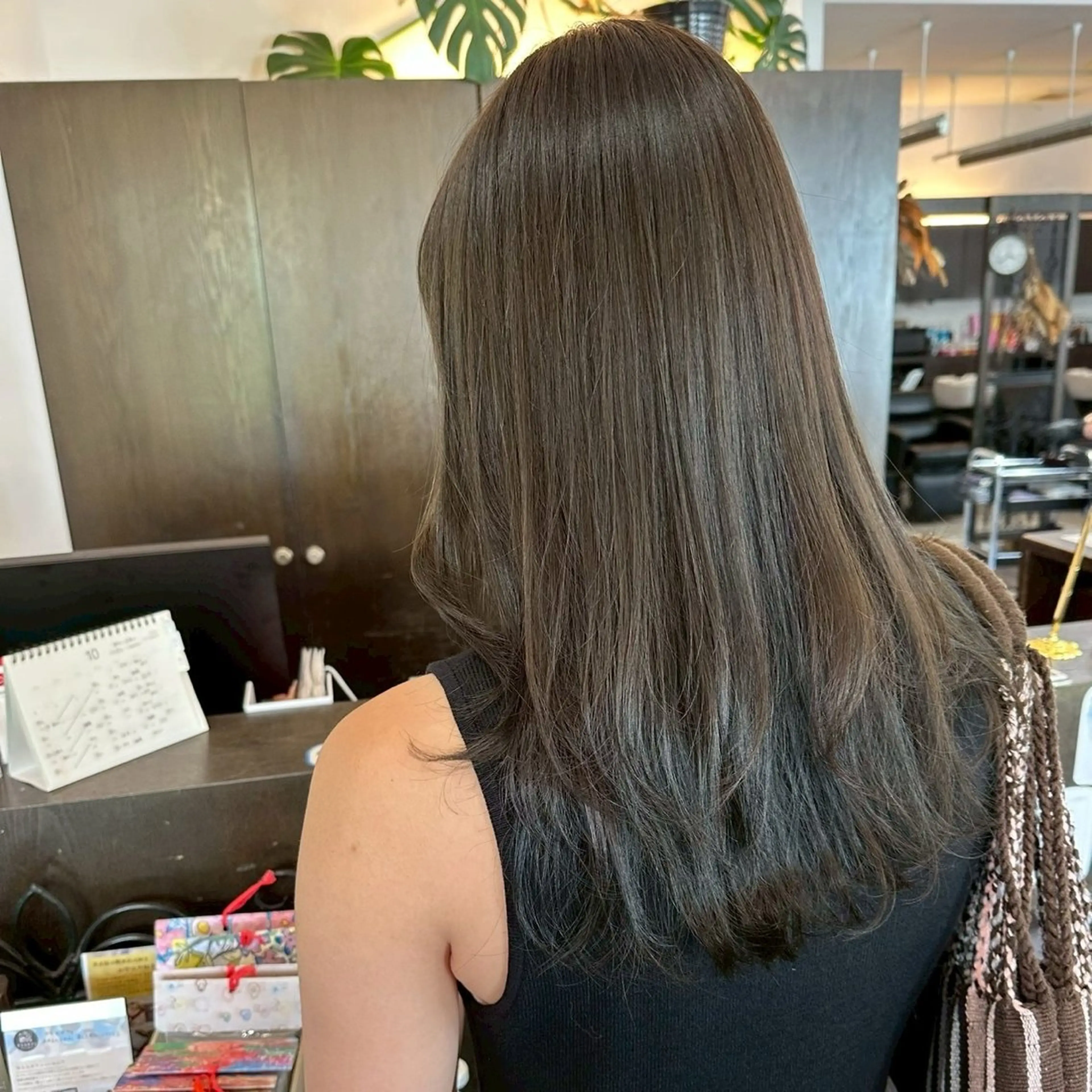 ロング カラー カット ヘアカラー 近藤 優羽のヘアスタイル