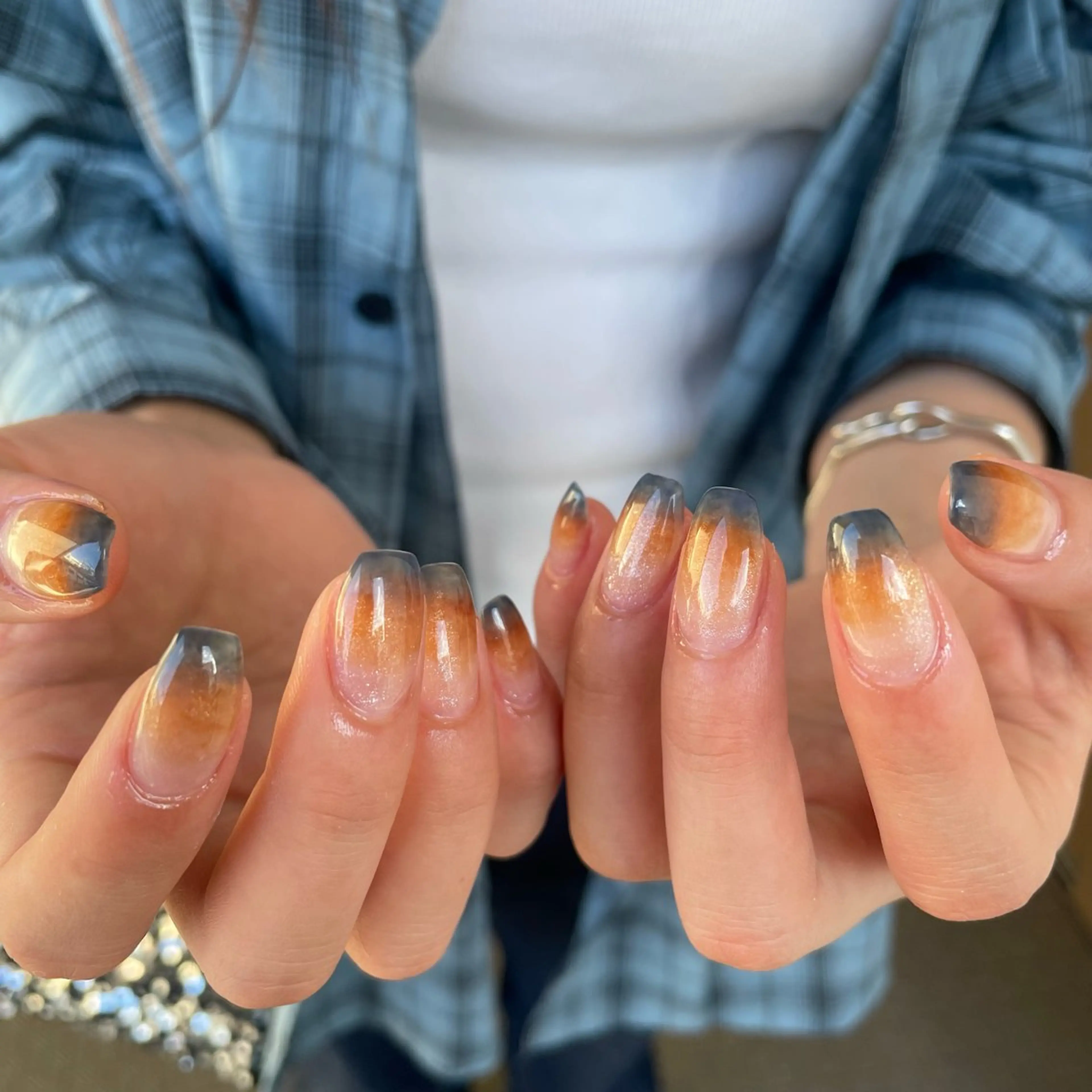 ネイル ハンドネイル カメレオン京橋🌻 草葉由佳のネイルデザイン