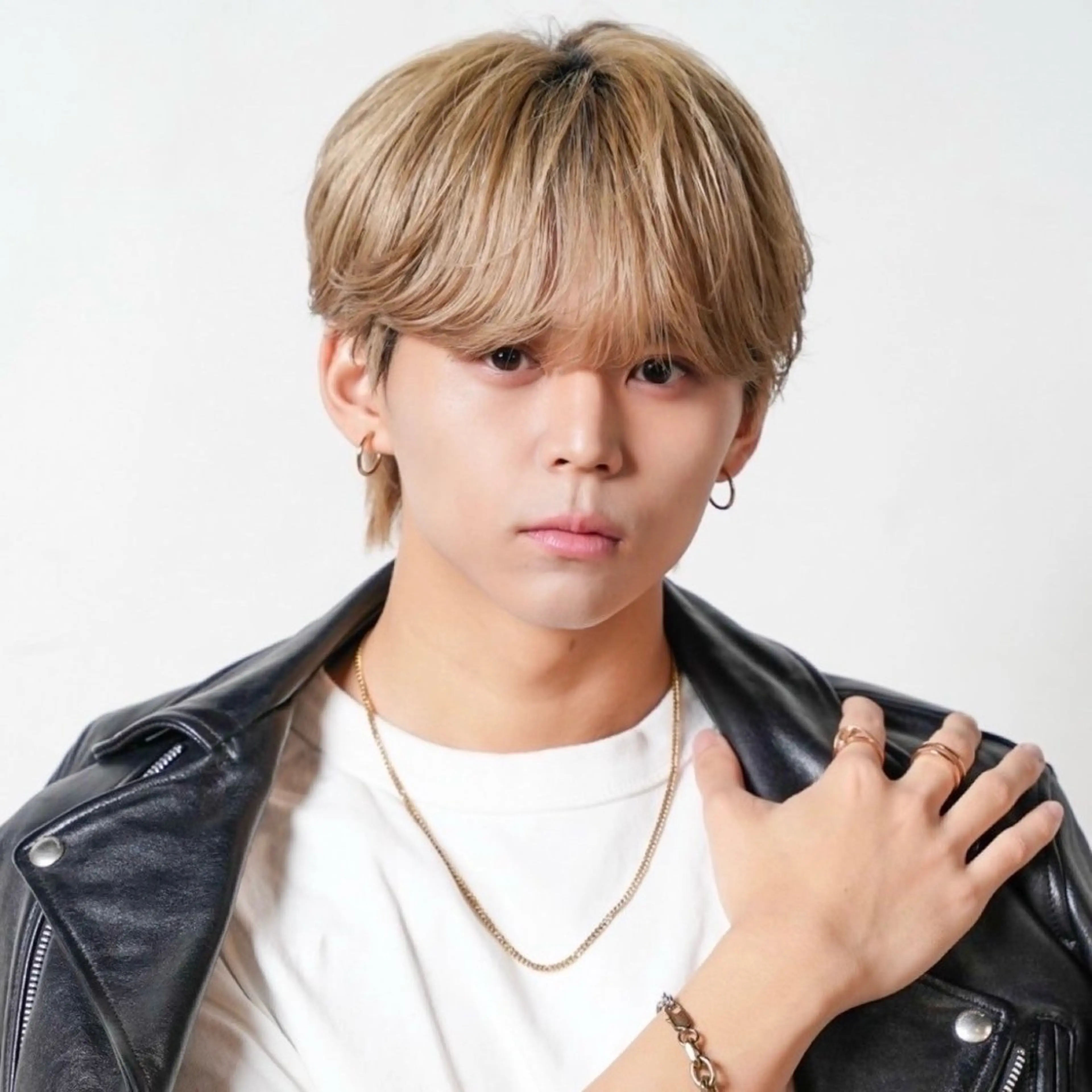 ミディアム カラー パーマ メンズ カット ヘアカラー トリートメント 垢抜けマッシュ /キョウヘイ😎のヘアスタイル