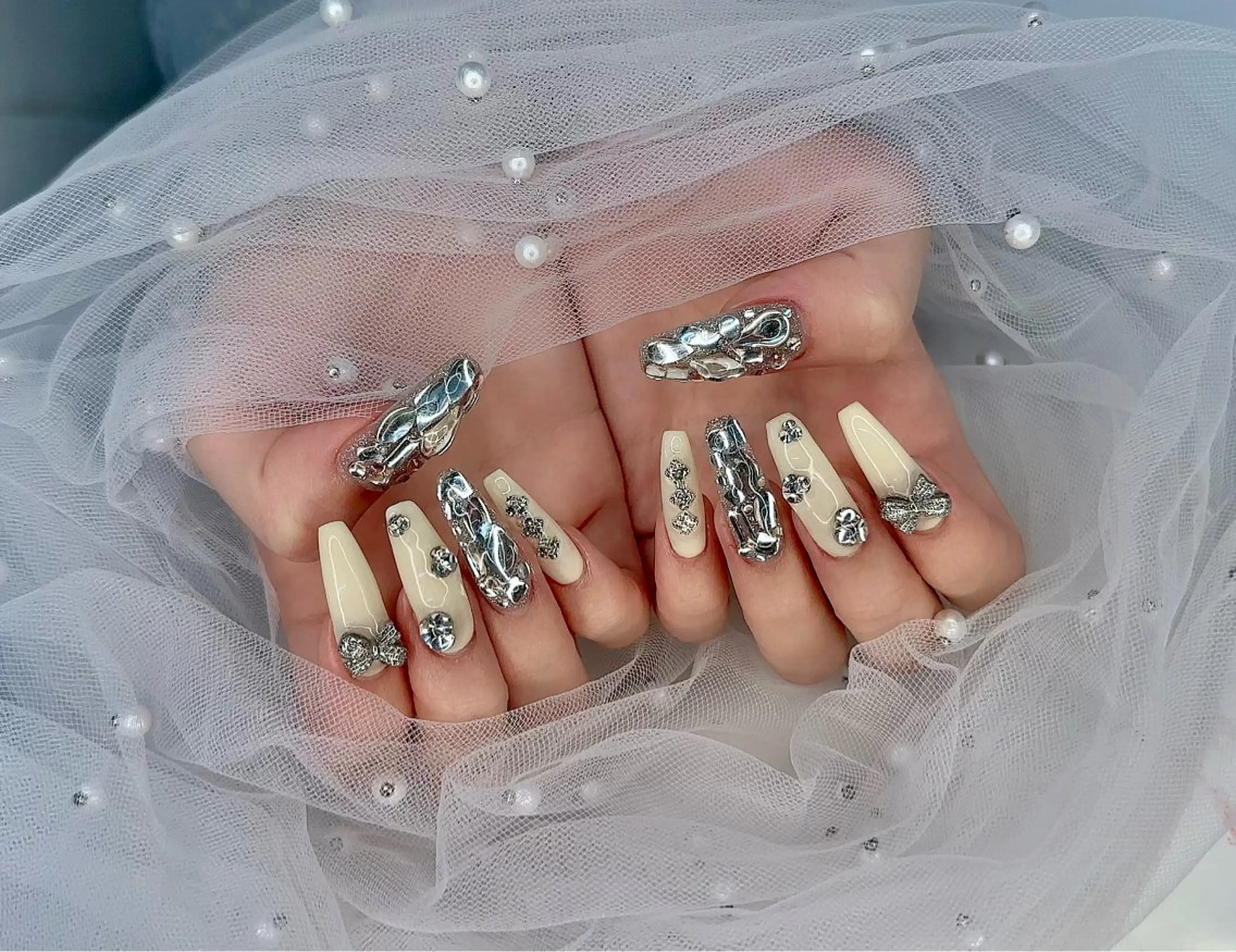 ネイル R nailsalon所属・R salonのネイルデザイン