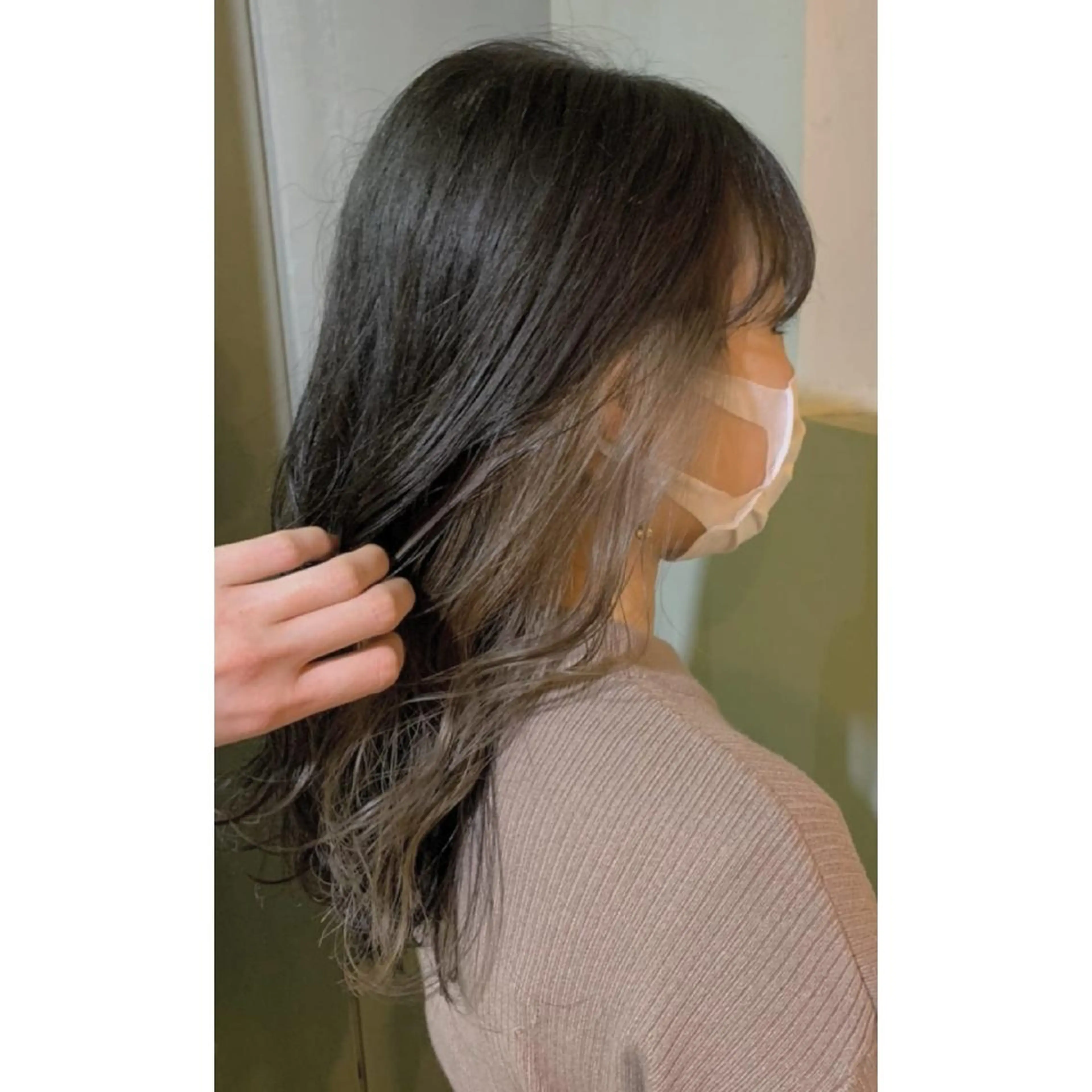 ミディアム カラー ヘアアレンジ ベージュカラー イヤリングカラー 髪質改善サロン🍃 AIRI のヘアスタイル