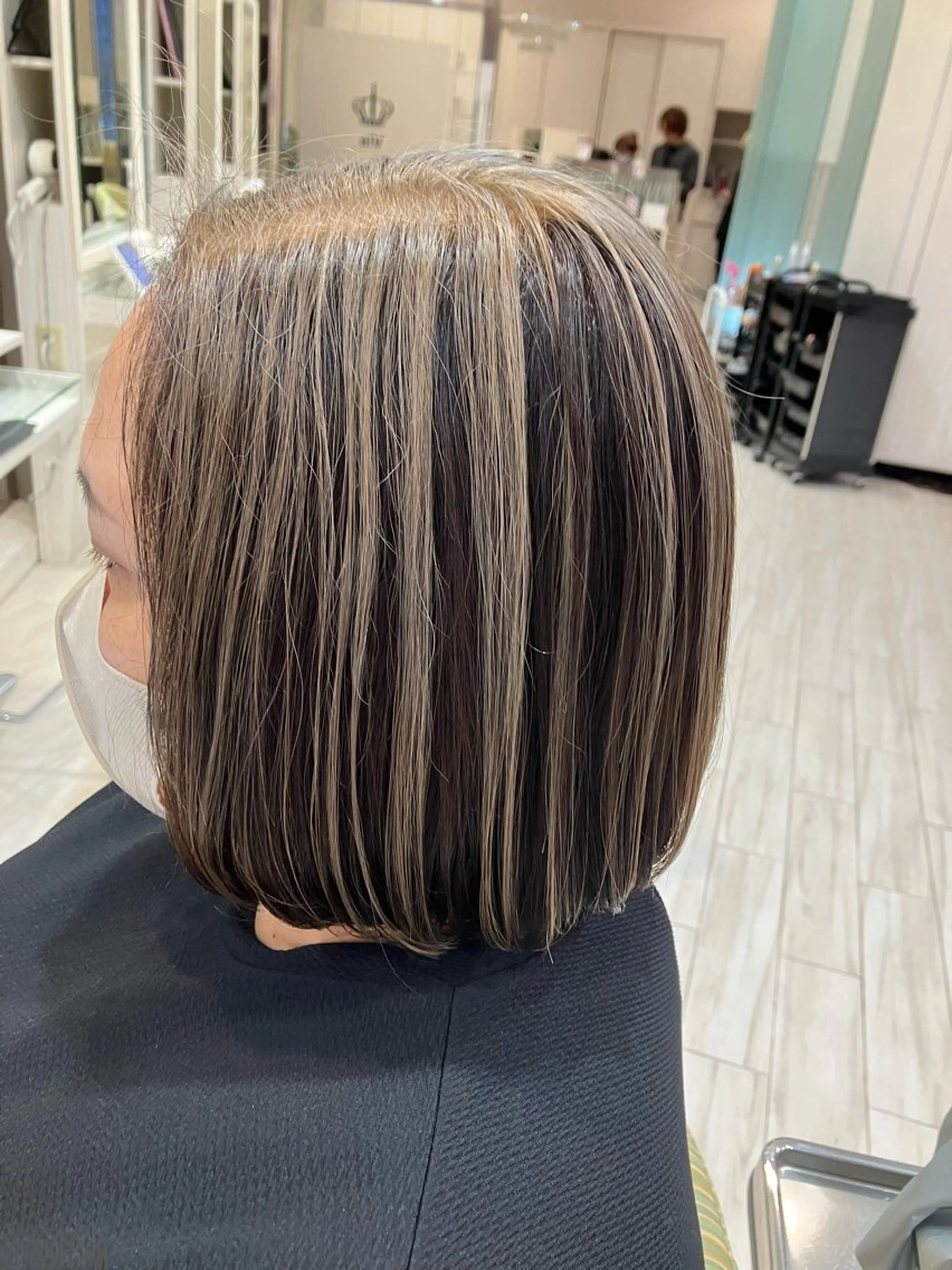 ショート カラー ベージュカラー ダブルカラー グラデーションカラー インナーカラー ミルクティーベージュ ヘアカラー 永倉 はるかのヘアスタイル