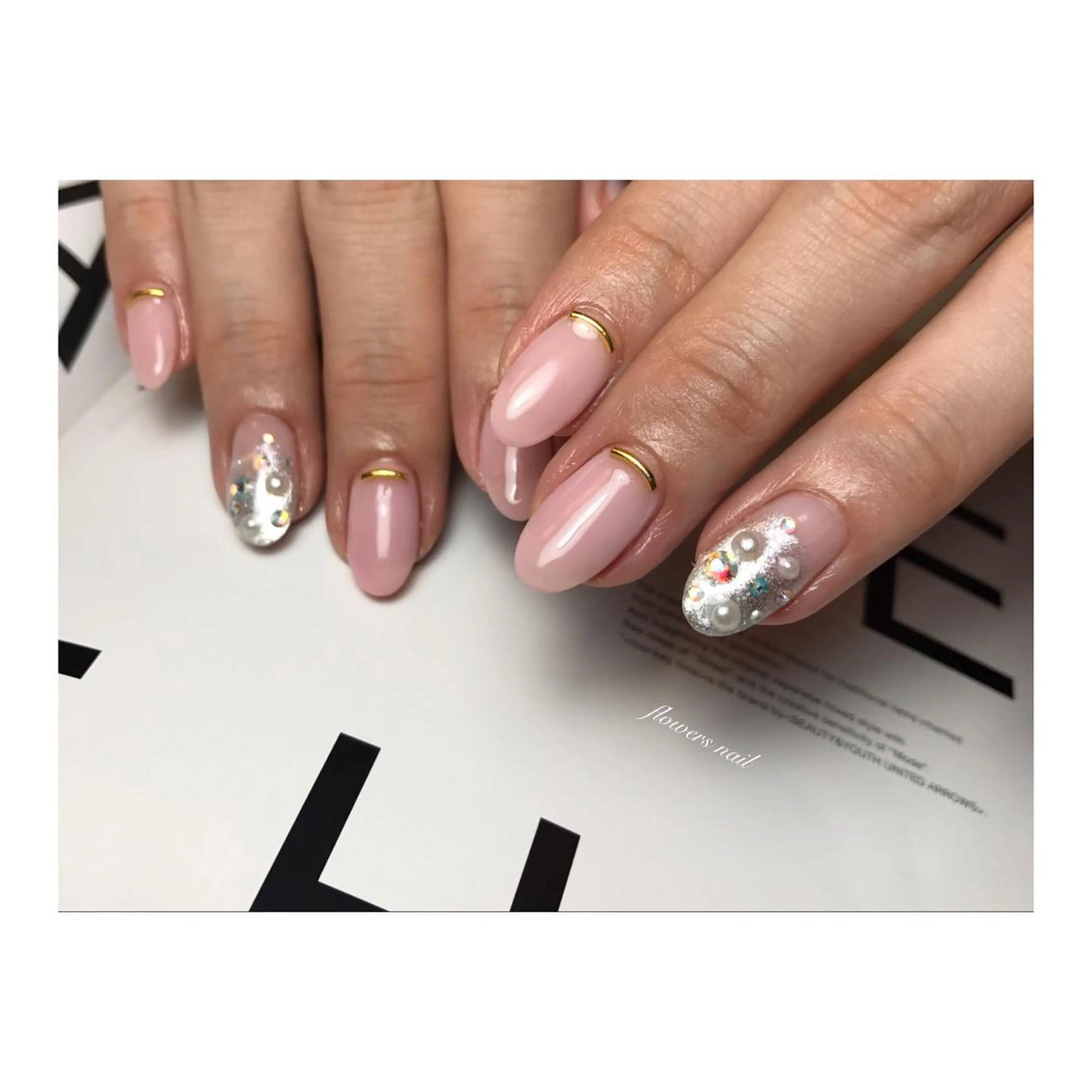 ネイル グラデーション ピンク 春ネイル ストーンネイル flowers nailのネイルデザイン