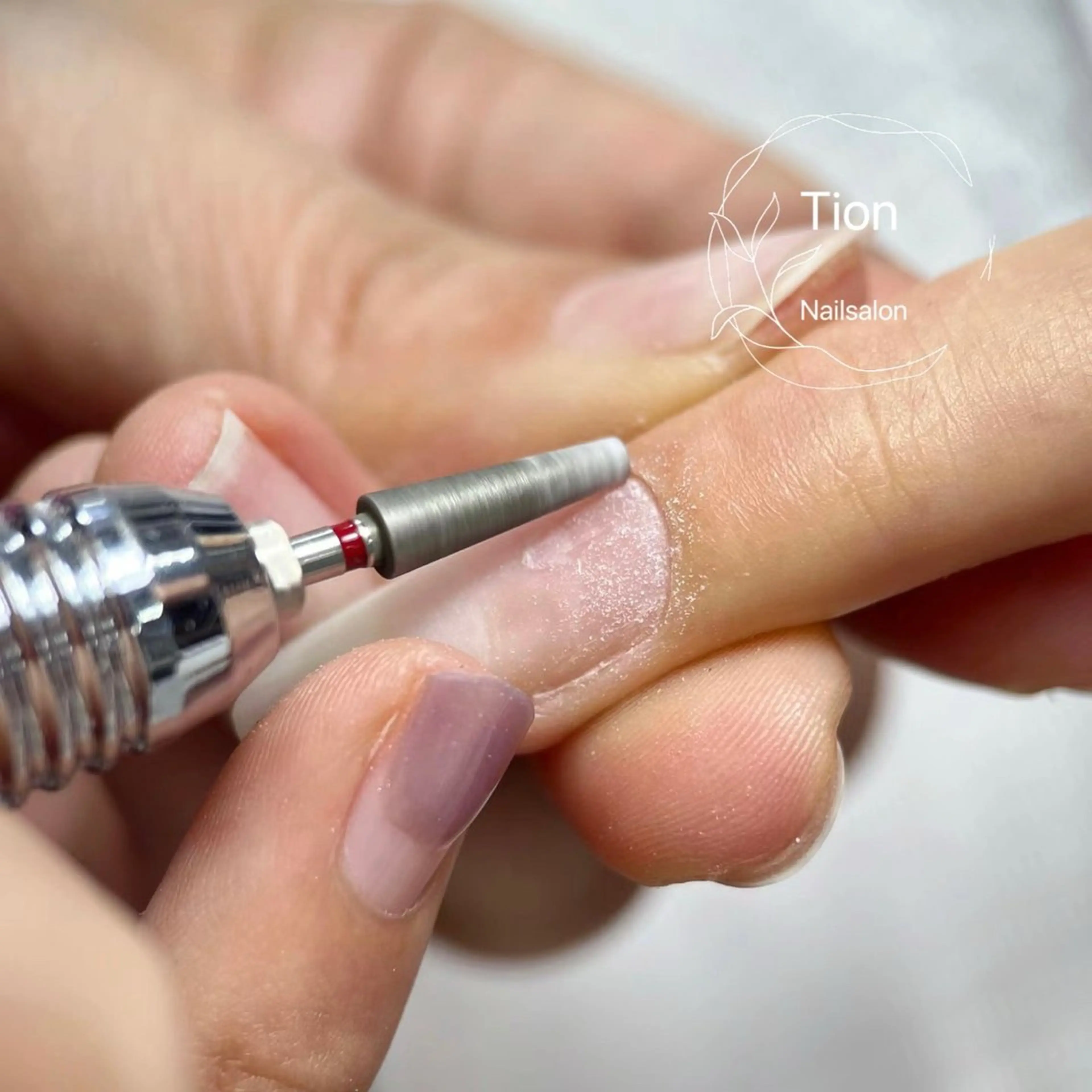 ネイル チークネイル 長さ出し フットネイル フレンチネイル ジェルネイル オフのみ(ネイル) Nailsalon ティオン 浦和店のネイルデザイン