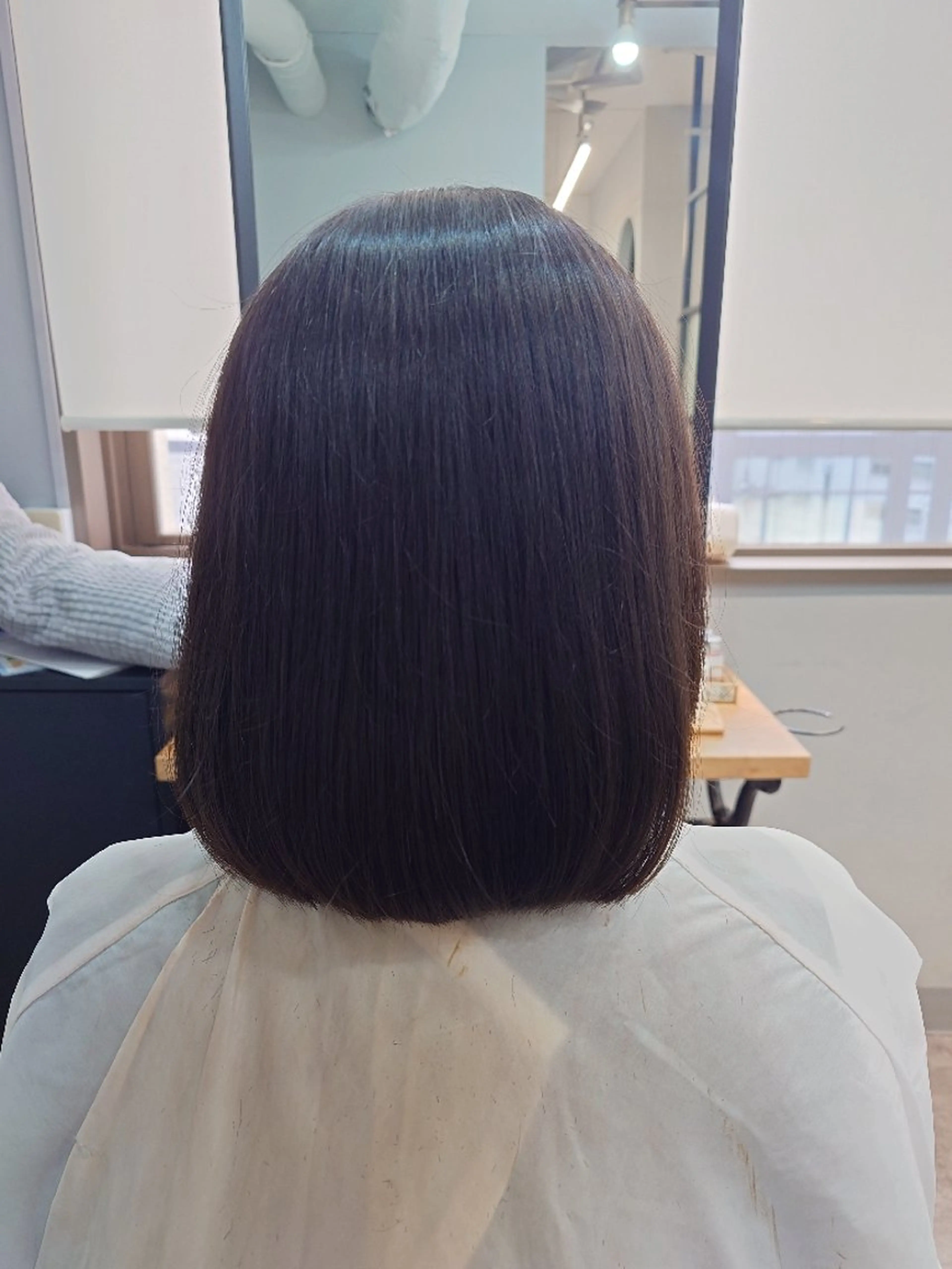 ミディアム トリートメント カット ヘアカラー トリートメント カジュアル・簡単スタ イリング・TSUDAのヘアスタイル