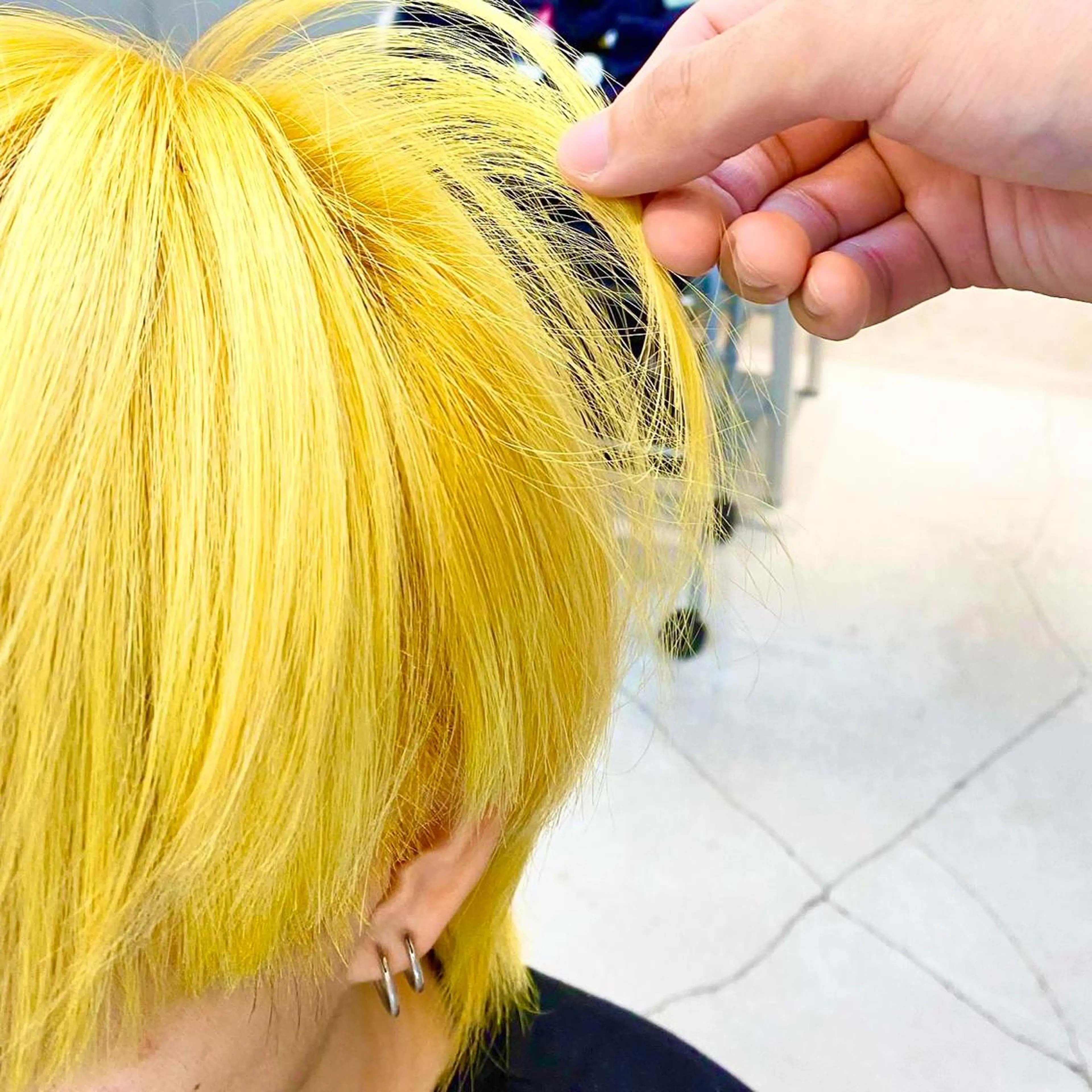 ショート カラー メンズ メンズブリーチ メンズハイトーン メンズインナーカラー ブリーチ 透明感カラー ヘアカラー ✨髪質改善職人✨ デザインカラー/若林のヘアスタイル