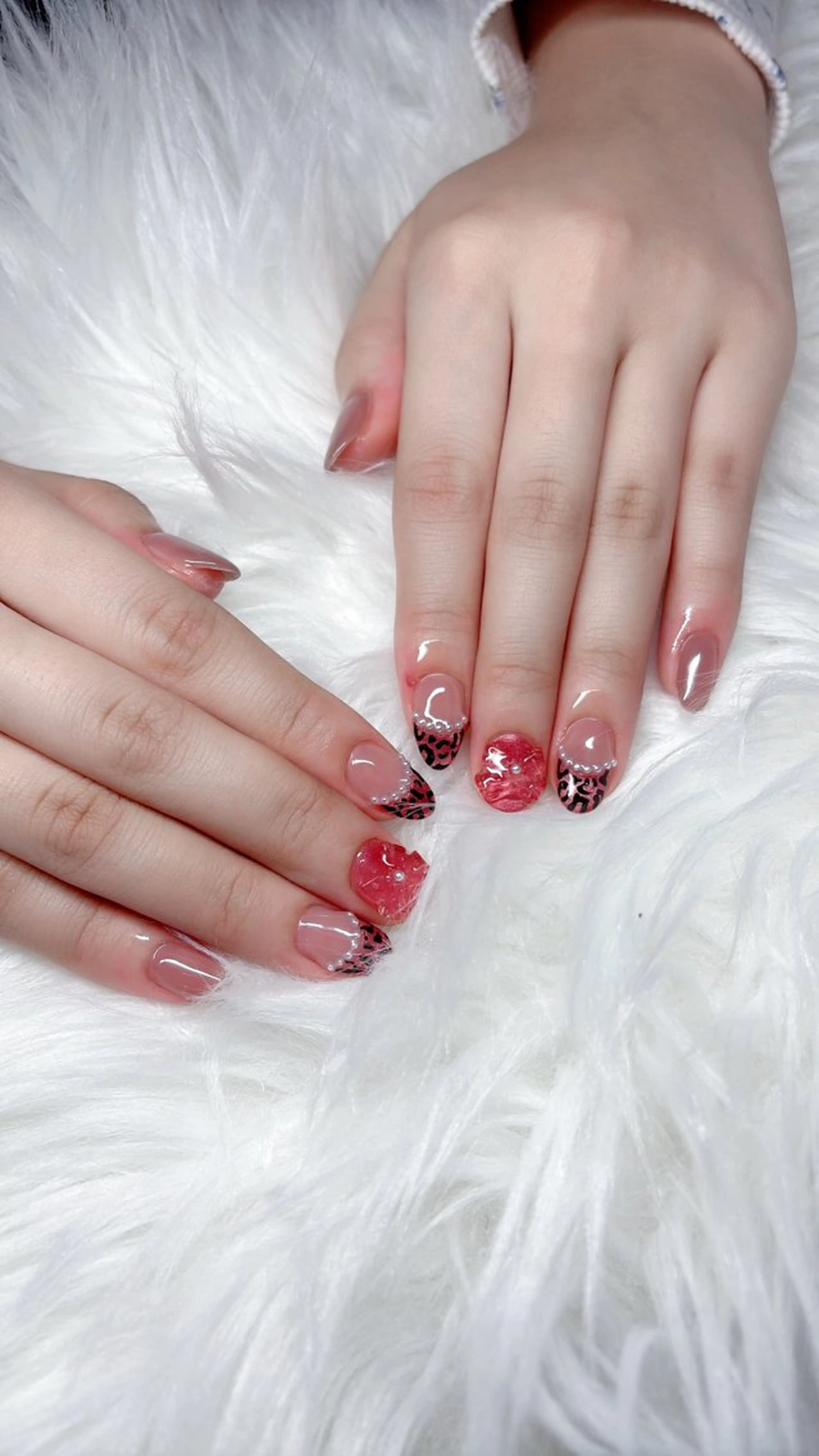 ネイル オーロラネイル 成人式 フットネイル 韓国ネイル ロングネイル Yudia tamakiのネイルデザイン