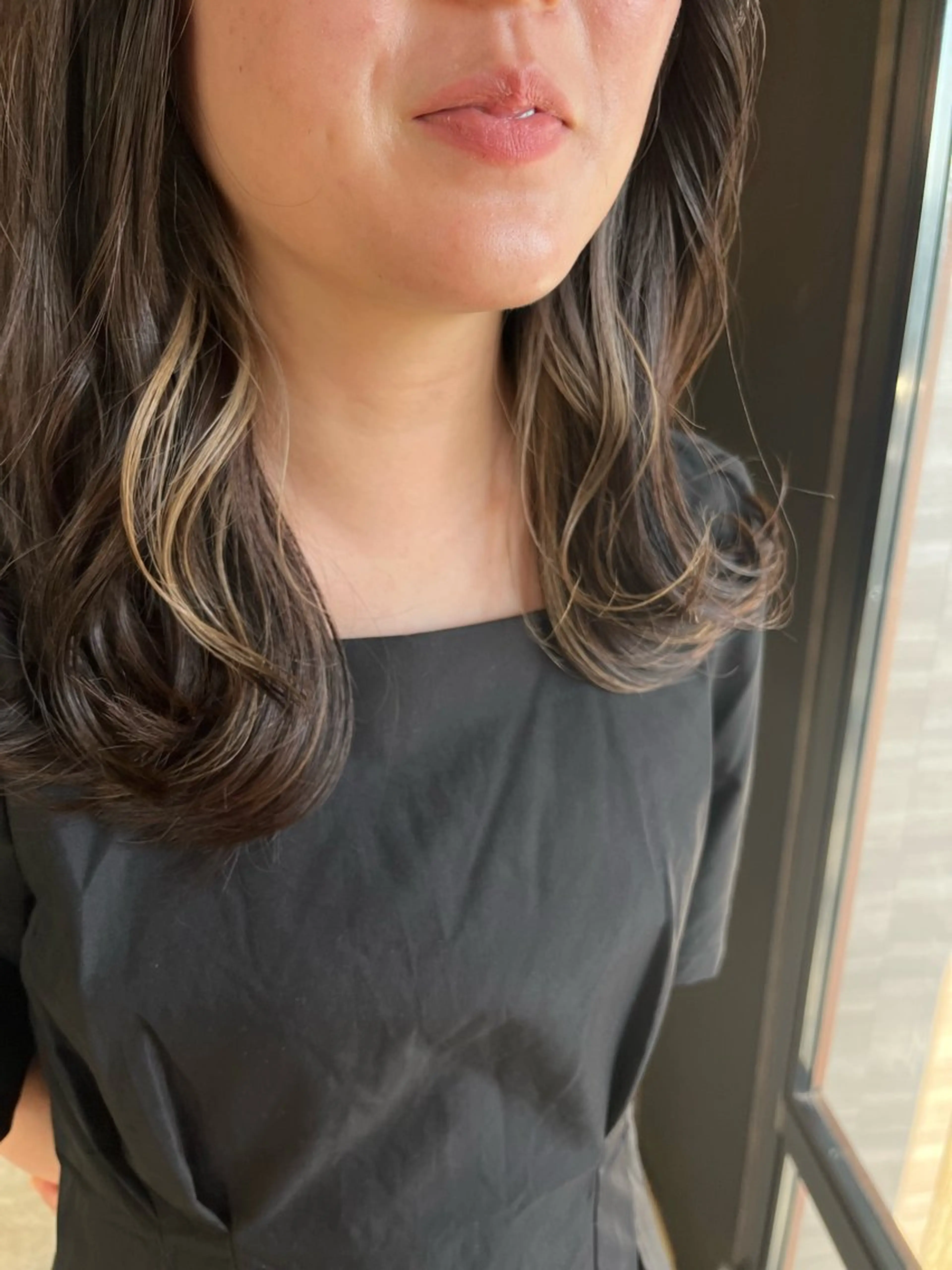 カラー ベージュカラー ブリーチ イヤリングカラー ヘアカラー トリートメント times salon 栄所属・韓国ヘアスタイリスト Harukaのヘアスタイル