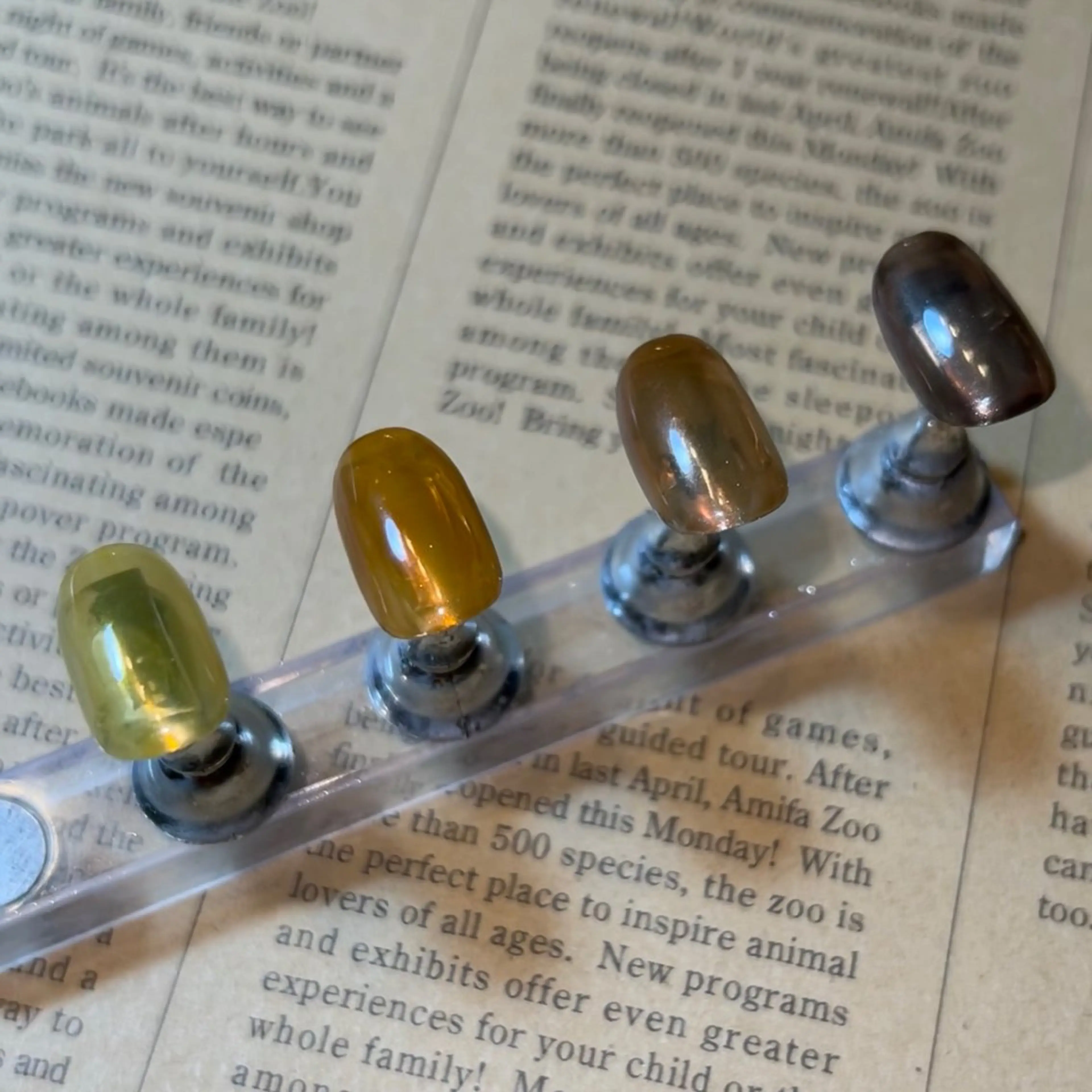 ネイル HENRIETTA NAILSALONのネイルデザイン