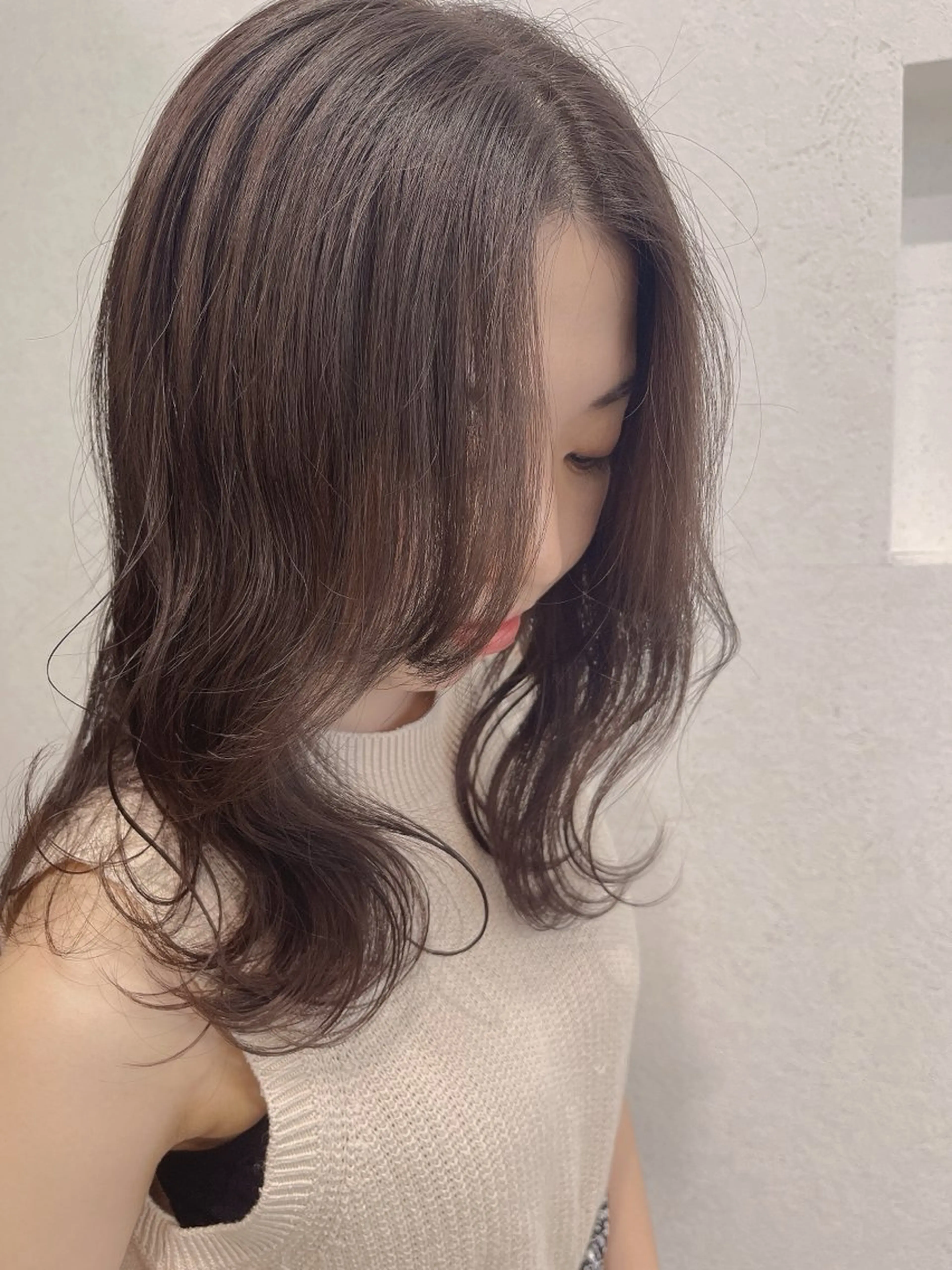 ミディアム カット ヘアカラー トリートメント 髪質改善個室サロンECLART CENTRAL赤坂所属・🎨美大卒美容師🎨 まっきーのヘアスタイル