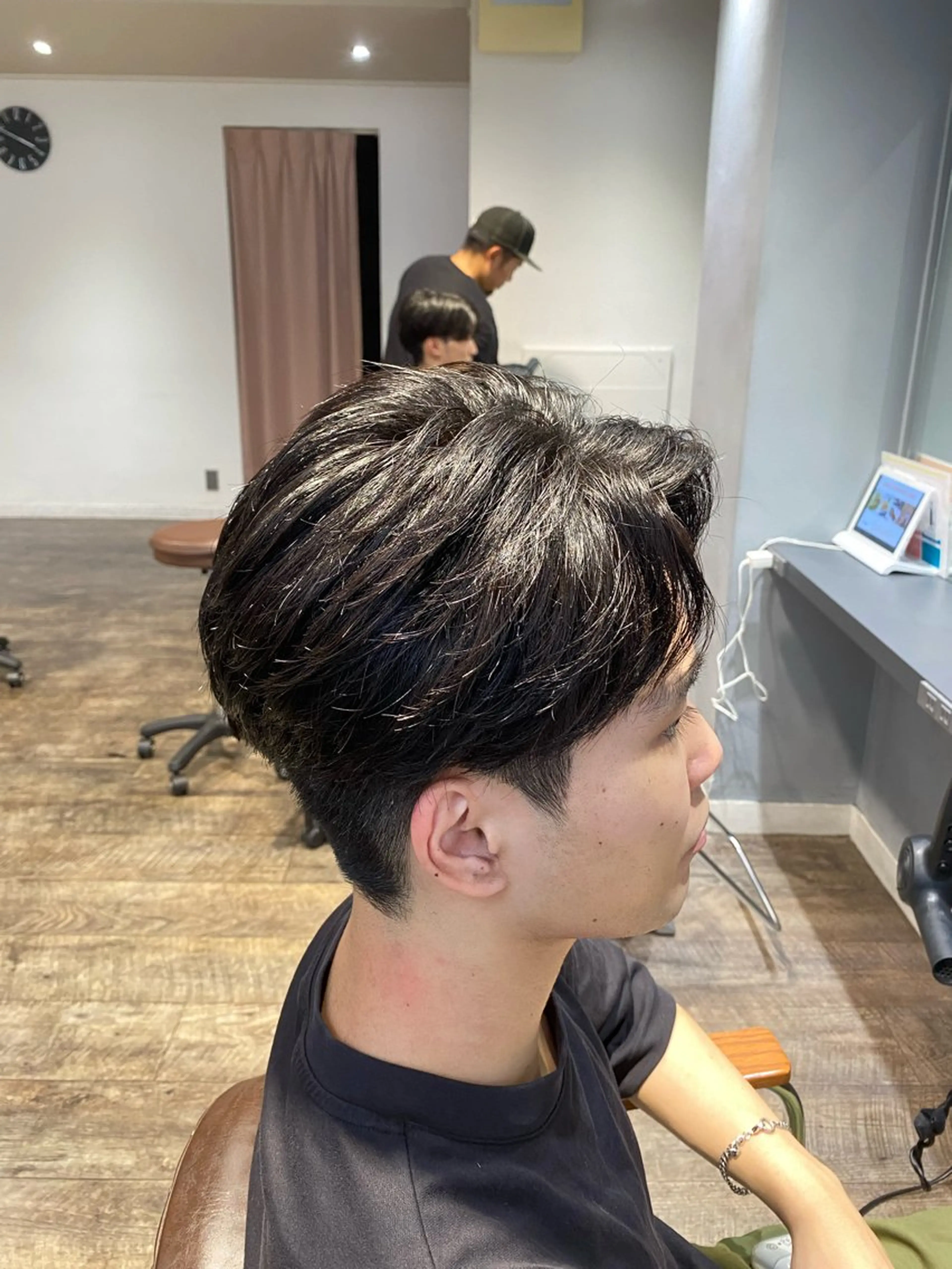 ショート パーマ メンズ カット パーマ 江﨑 翔のヘアスタイル