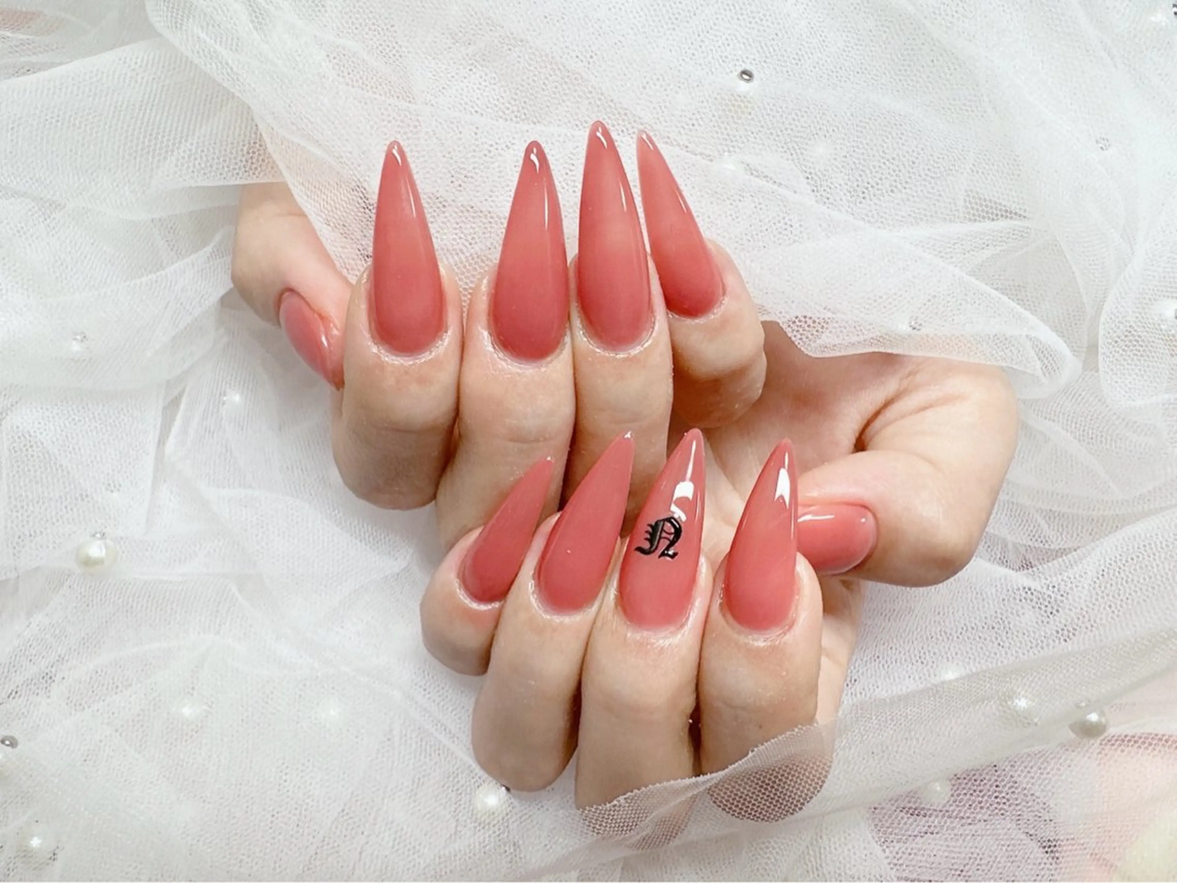 ネイル Hana  NAIL所属・新宿YISInail スカルプ専門店のネイルデザイン