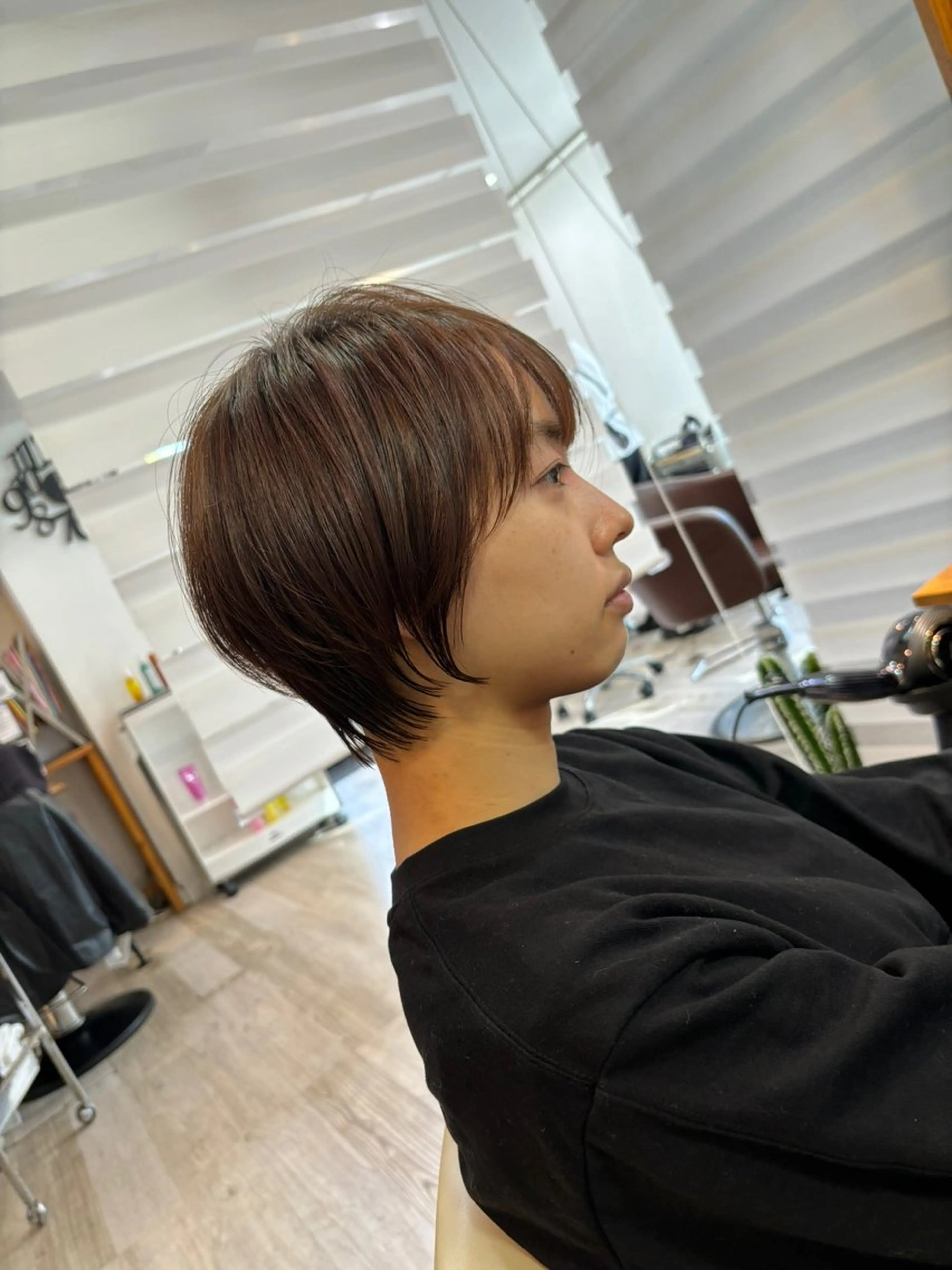 カット&艶感カラー&ベーストリートメントの写真