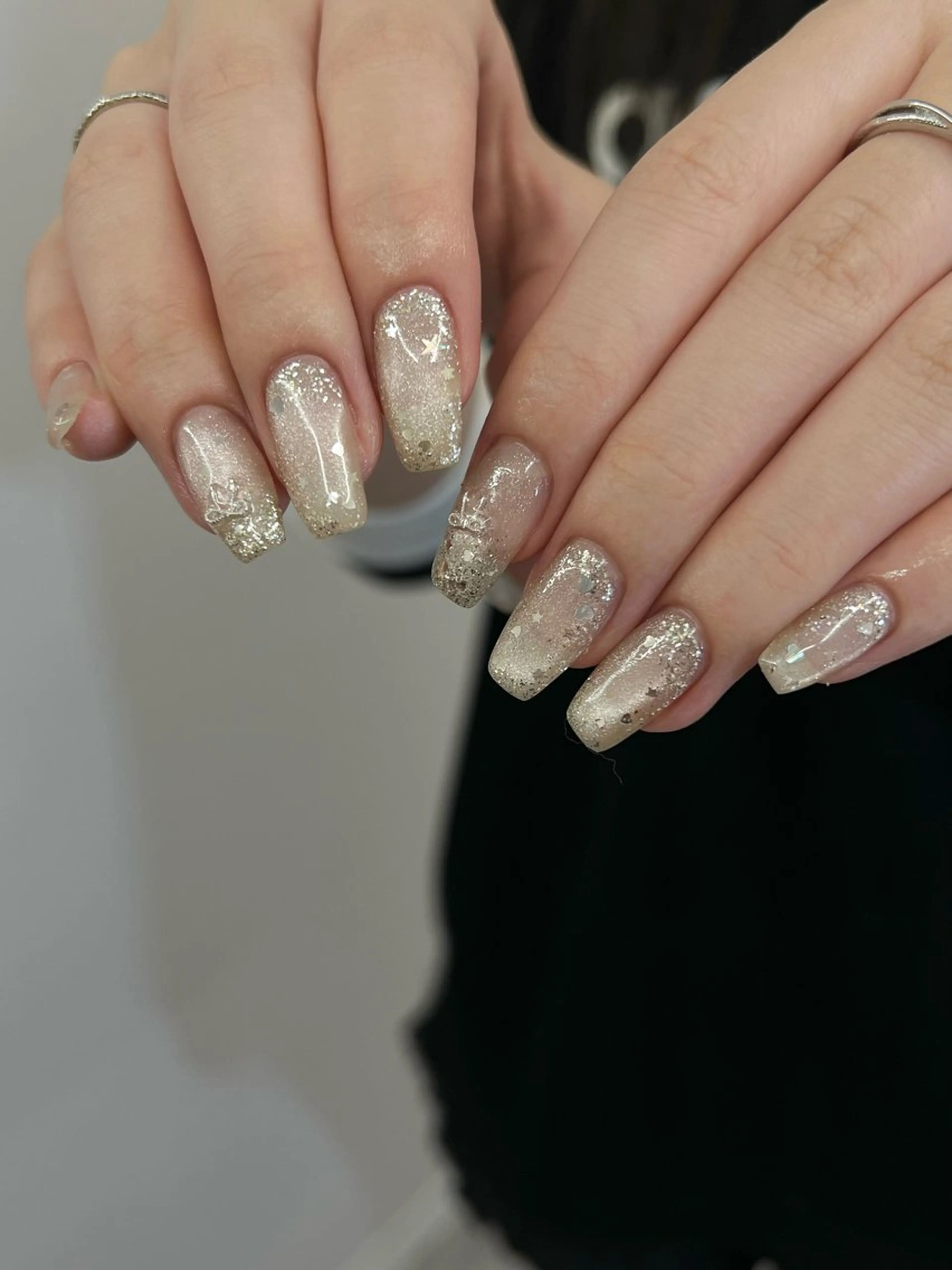 ネイル ジェルネイル キラキラネイル マグネットネイル ニュアンスネイル パラジェル ハンドネイル ハンドケア Bana_ Nailのネイルデザイン