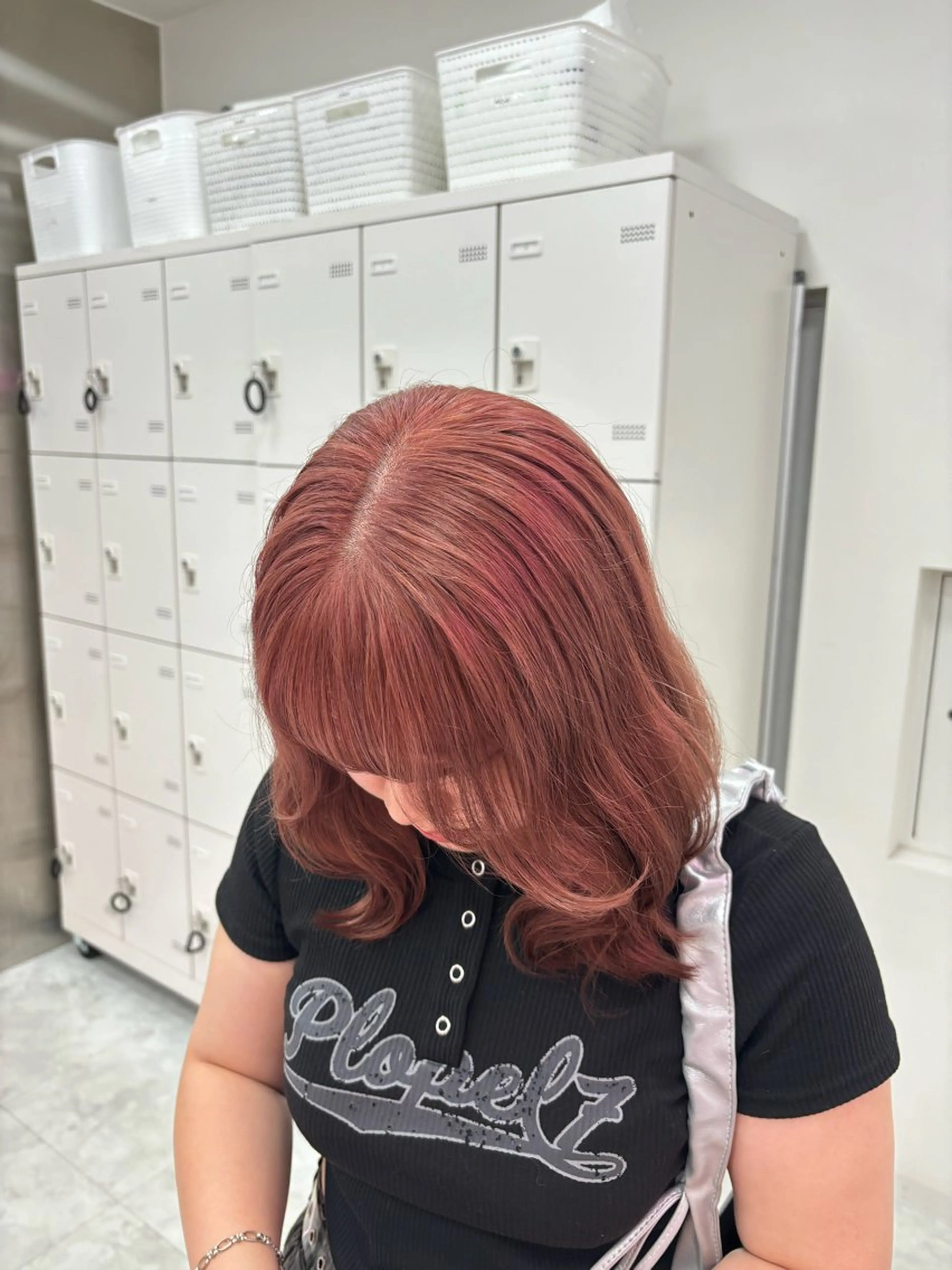 ミディアム カラー カット ヘアカラー トリートメント ヘッドスパ ヘアセット 韓国レイヤー ハッシュカットのヘアスタイル