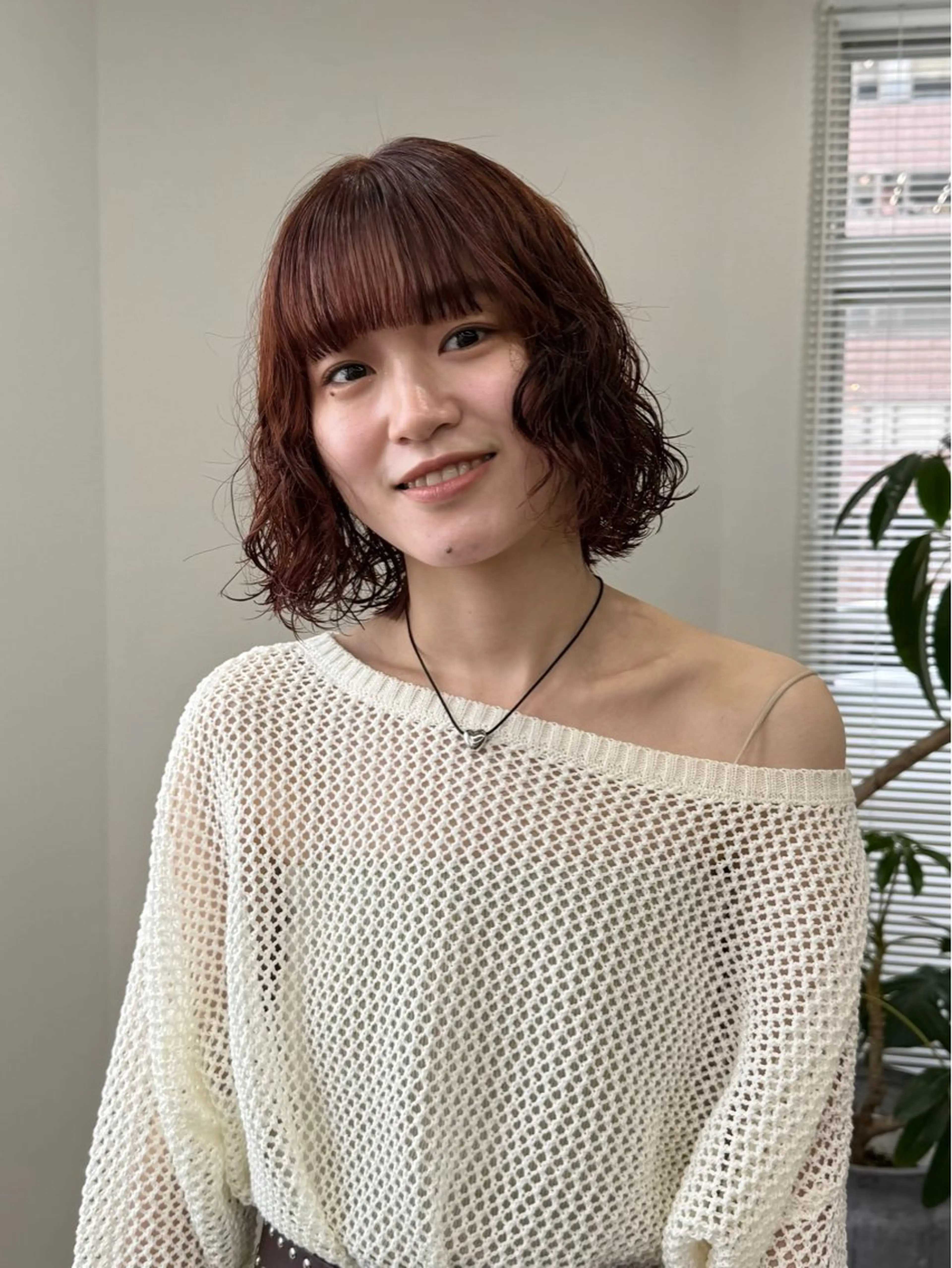 ミディアム カラー パーマ ミディアムパーマ ブラウンカラー オレンジ オレンジブラウン ボブ カット ヘアカラー パーマ トリートメント azumi/ボブ/暖 色/オリーブ/縮毛のヘアスタイル