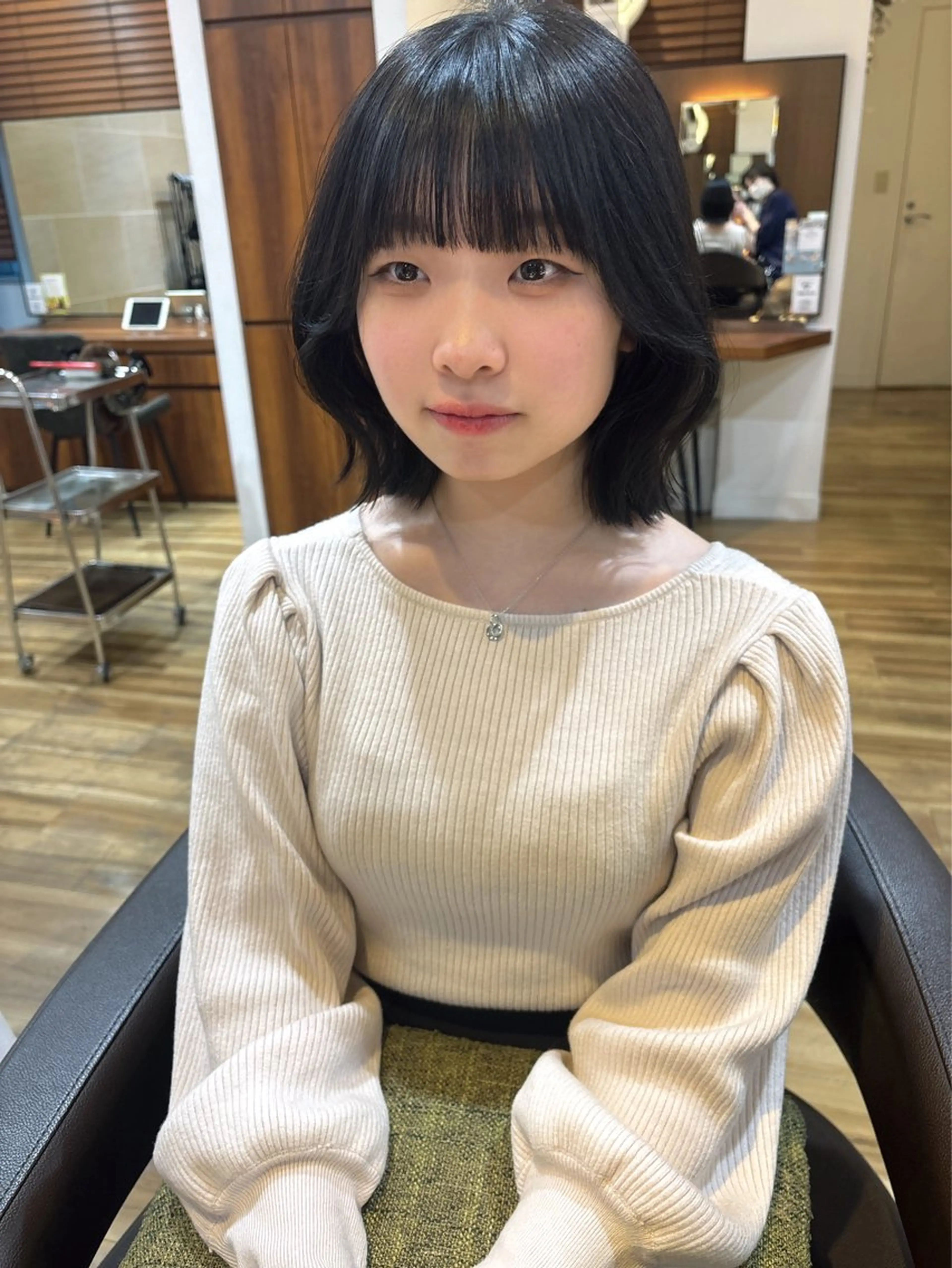 ショート カラー ボブ カット ヘアカラー レイヤーカット /透明感/千葉怜寿のヘアスタイル