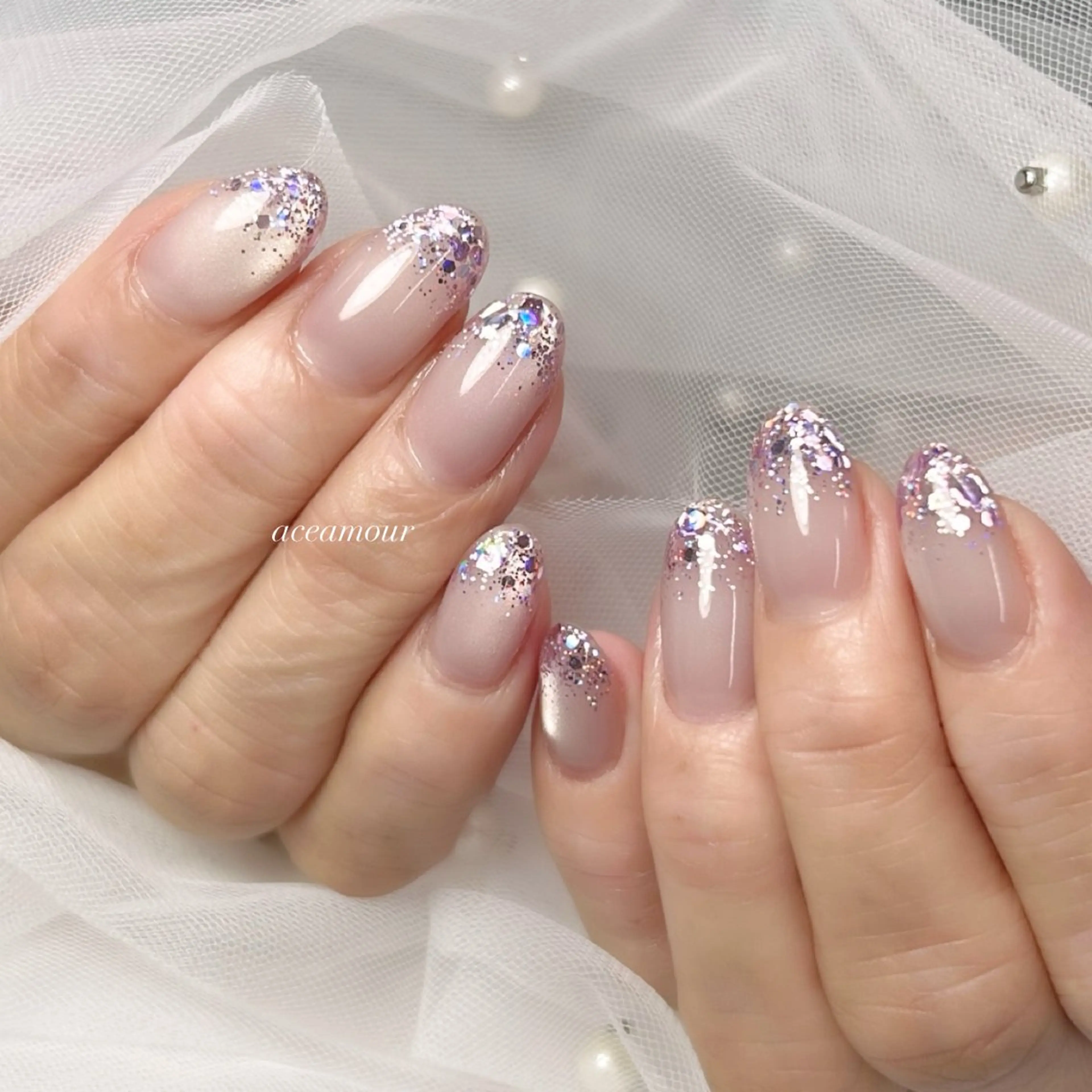 ネイル キラキラネイル ラメ(グリッター) ラメグラデーション ハンドネイル ネイル/耳つぼ /新ホワイトニングのネイルデザイン
