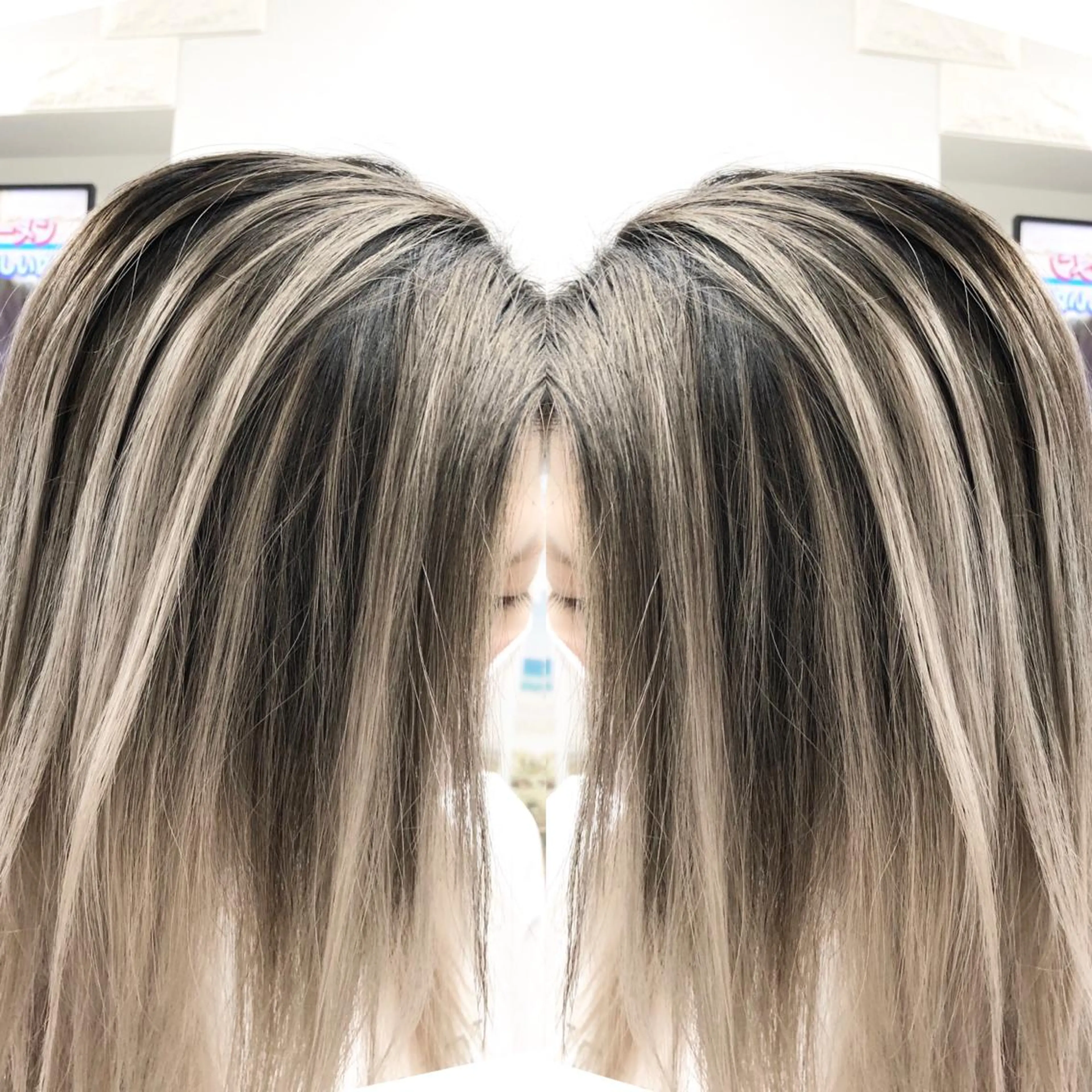 ロング カラー ブロンド ホワイトブロンド プライベートサロン LyoN/RYOTAのヘアスタイル