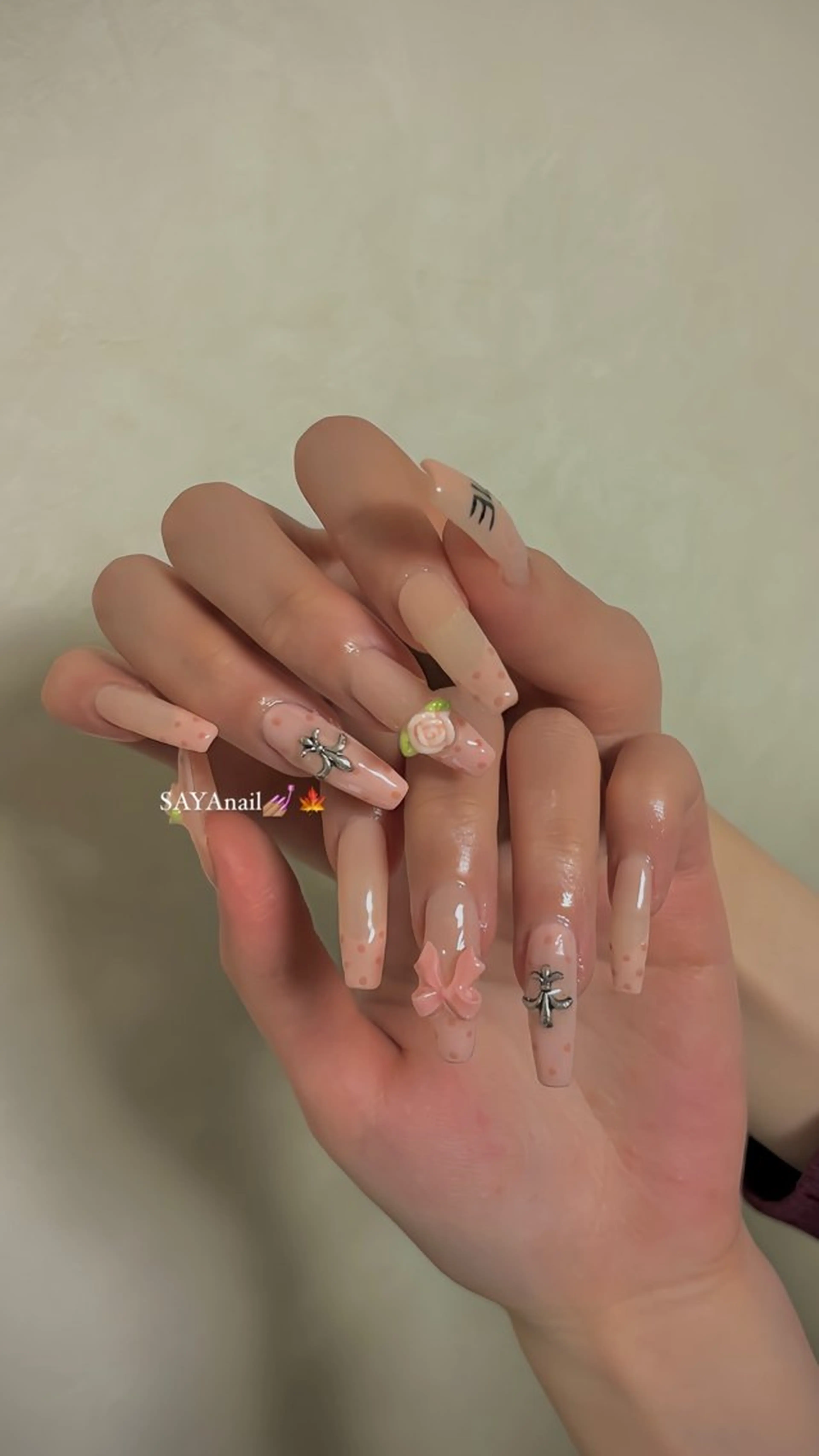 ネイル ハンドネイル SAYA nail所属・nail wakaeiwataのネイルデザイン