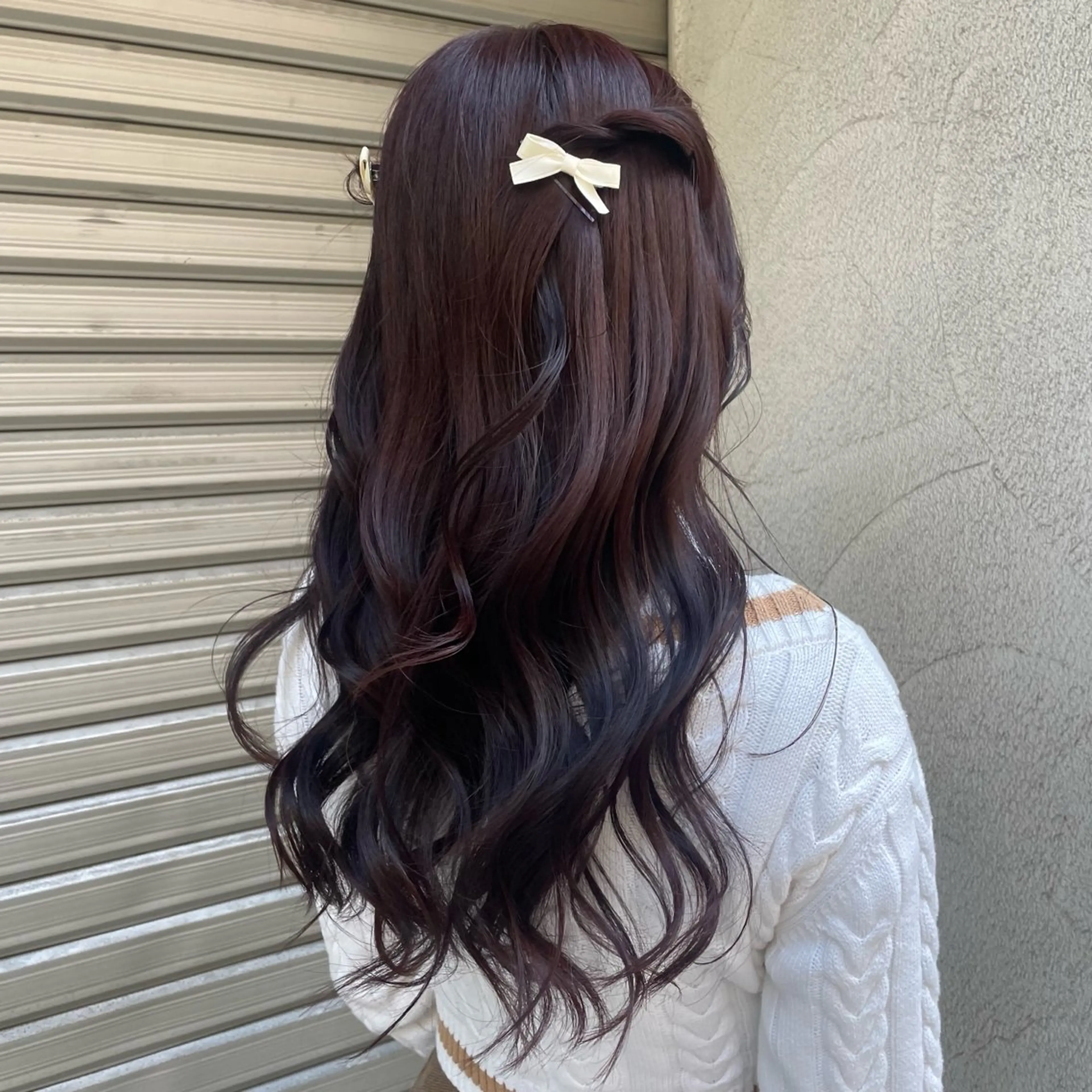 ロング ヘアセット ハルカ/ブリーチ/ カットカラーのヘアスタイル