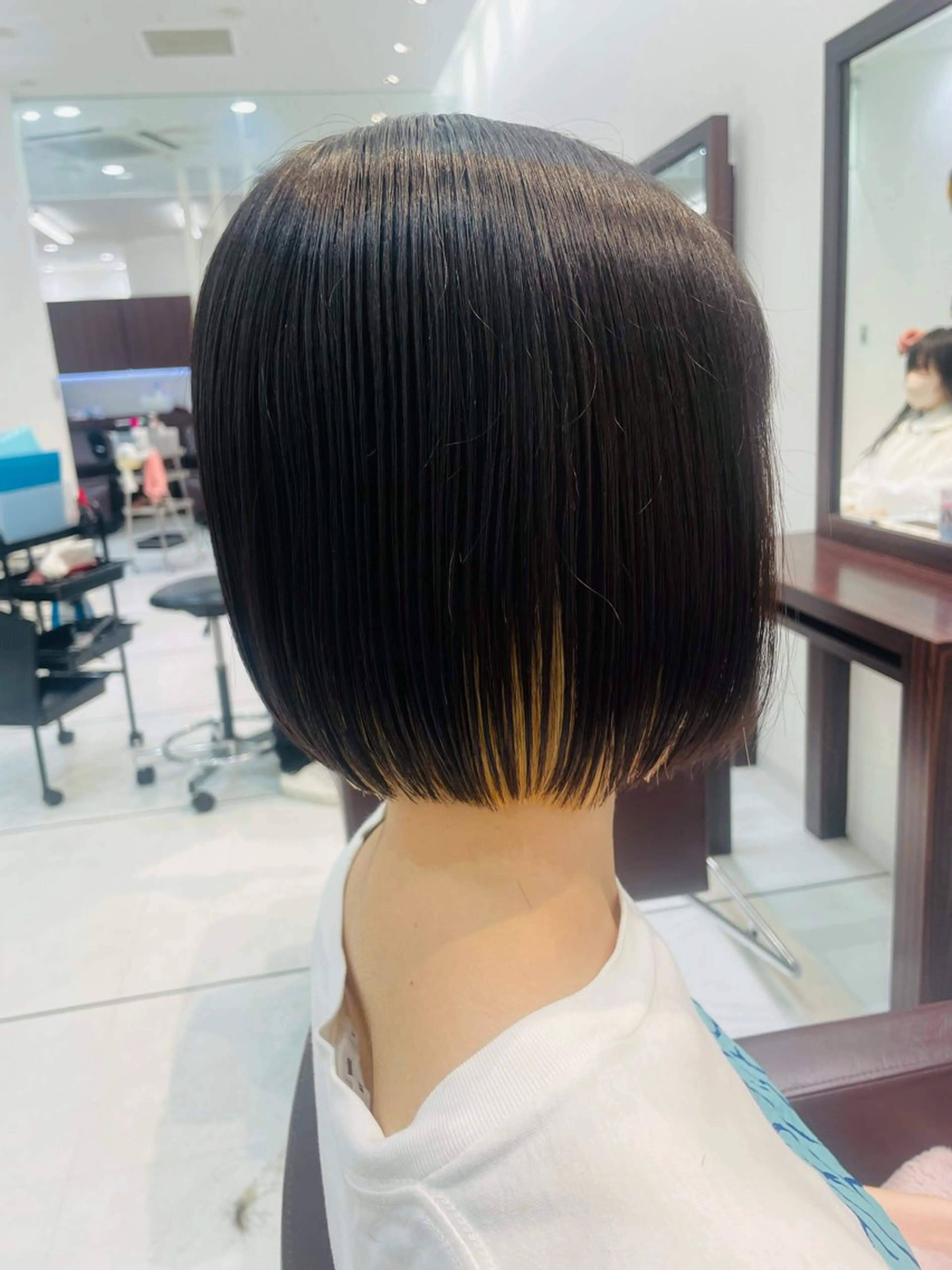 ショート カラー ハイトーンカラー ボブ カット ヘアカラー TAYA千葉そごう店所属・【千葉駅南口歩1分】 MAKAのヘアスタイル