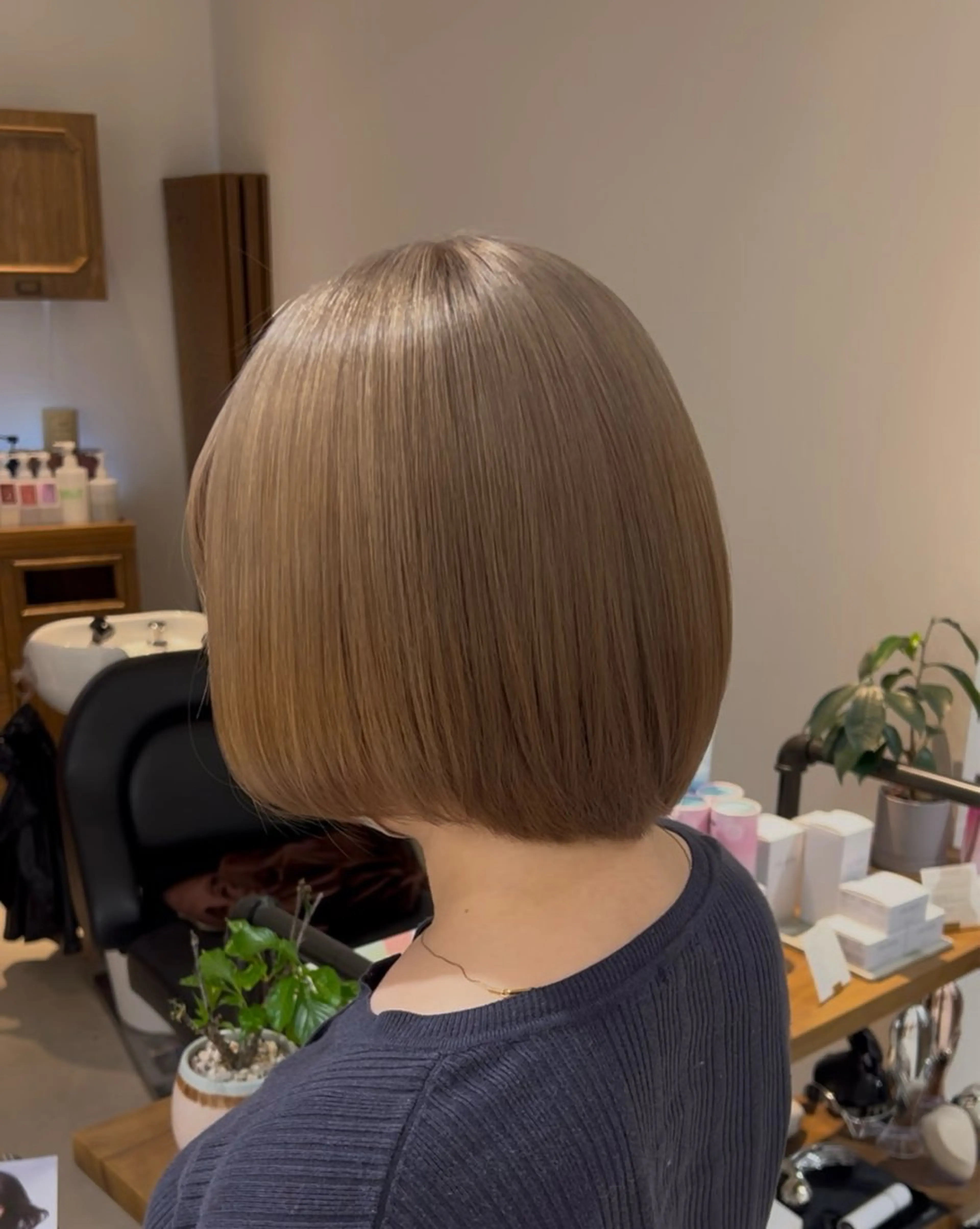 ショート カラー 🫧艶髪矯正🫧 伊原修子のヘアスタイル