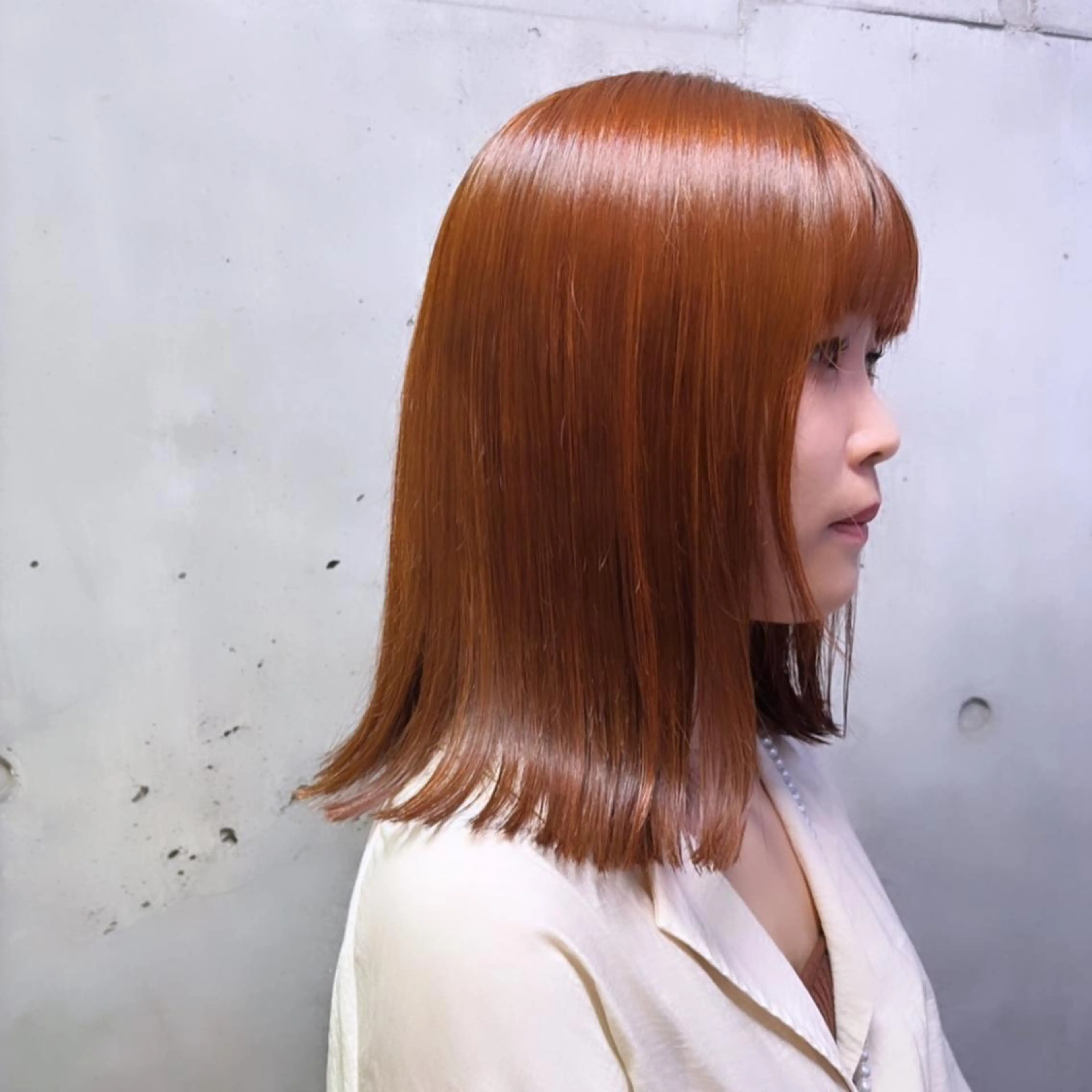 ミディアム カラー ハイトーンカラー オレンジ 韓国風ヘア ヘアカラー トリートメント ヘッドスパ ヘアセット カジュアルを女っぽく 𝗮𝘆𝗮𝗰𝗼のヘアスタイル