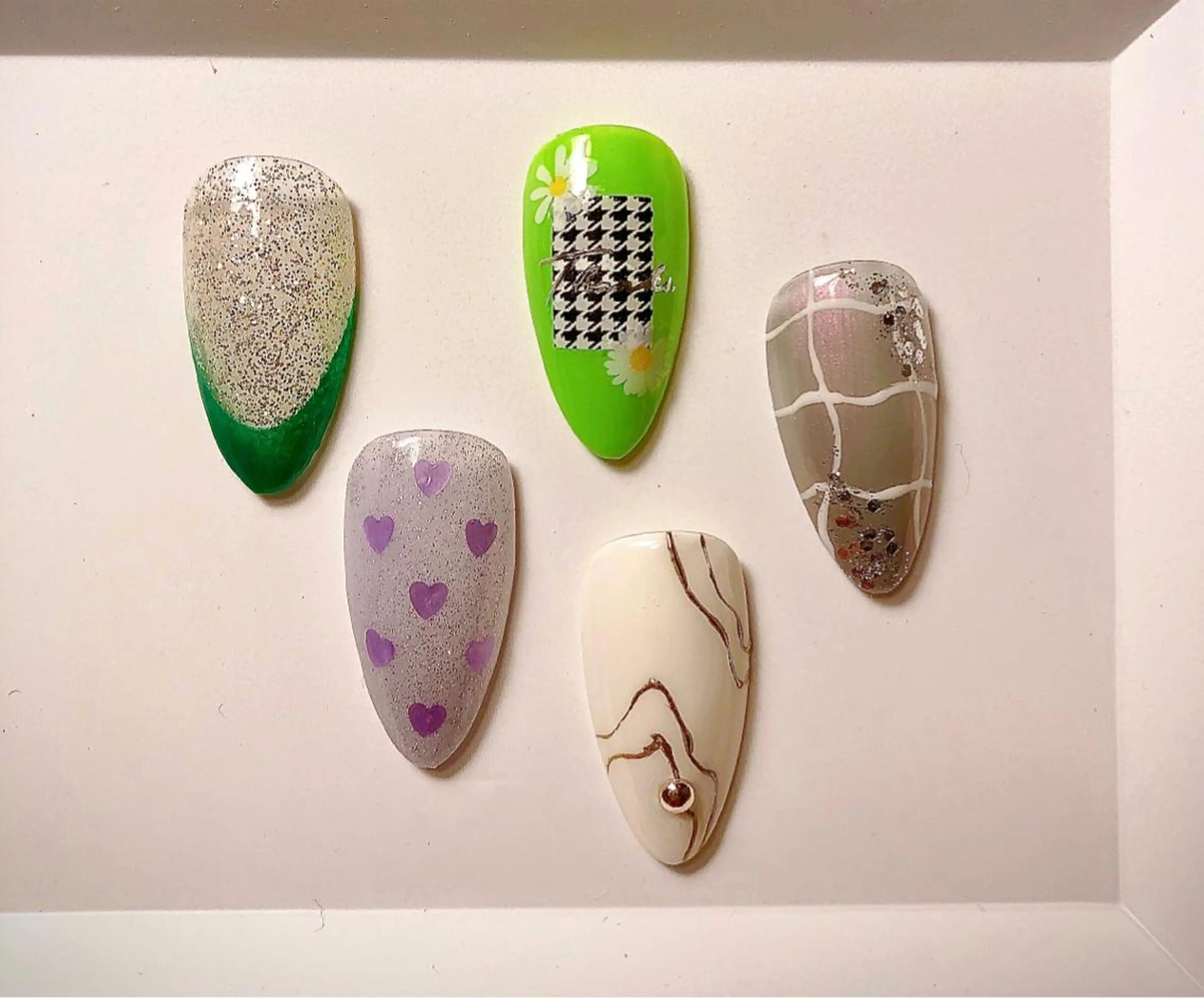 ネイル アートネイル 🍭Kiara Nail🍭のネイルデザイン