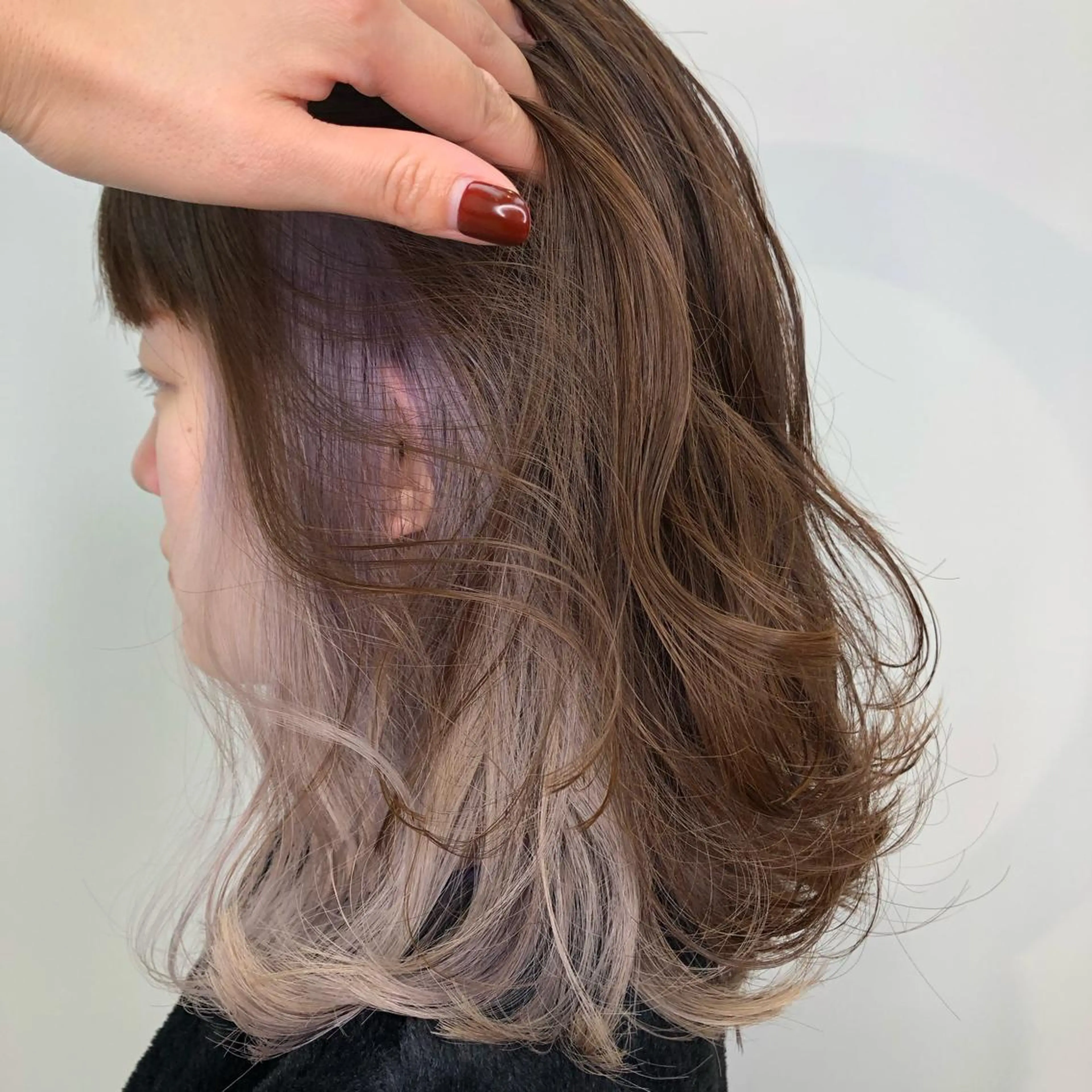 ミディアム カラー ブリーチ パープルカラー ヘアカラー トリートメント 韓国🩵海外ヘア 宮川華奈のヘアスタイル
