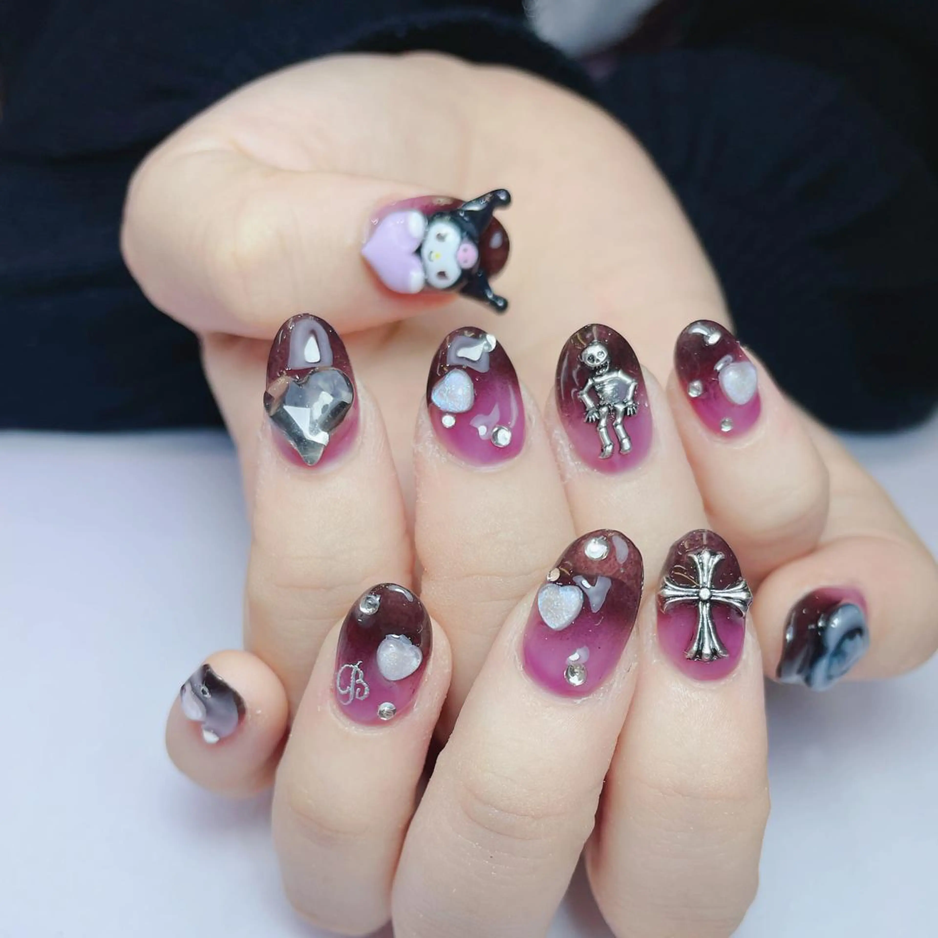 ネイル クリアネイル フラッシュネイル フラワーネイル グラデーション キラキラネイル ハンドネイル NailPrincess所属・princess スカルプ専門店のネイルデザイン