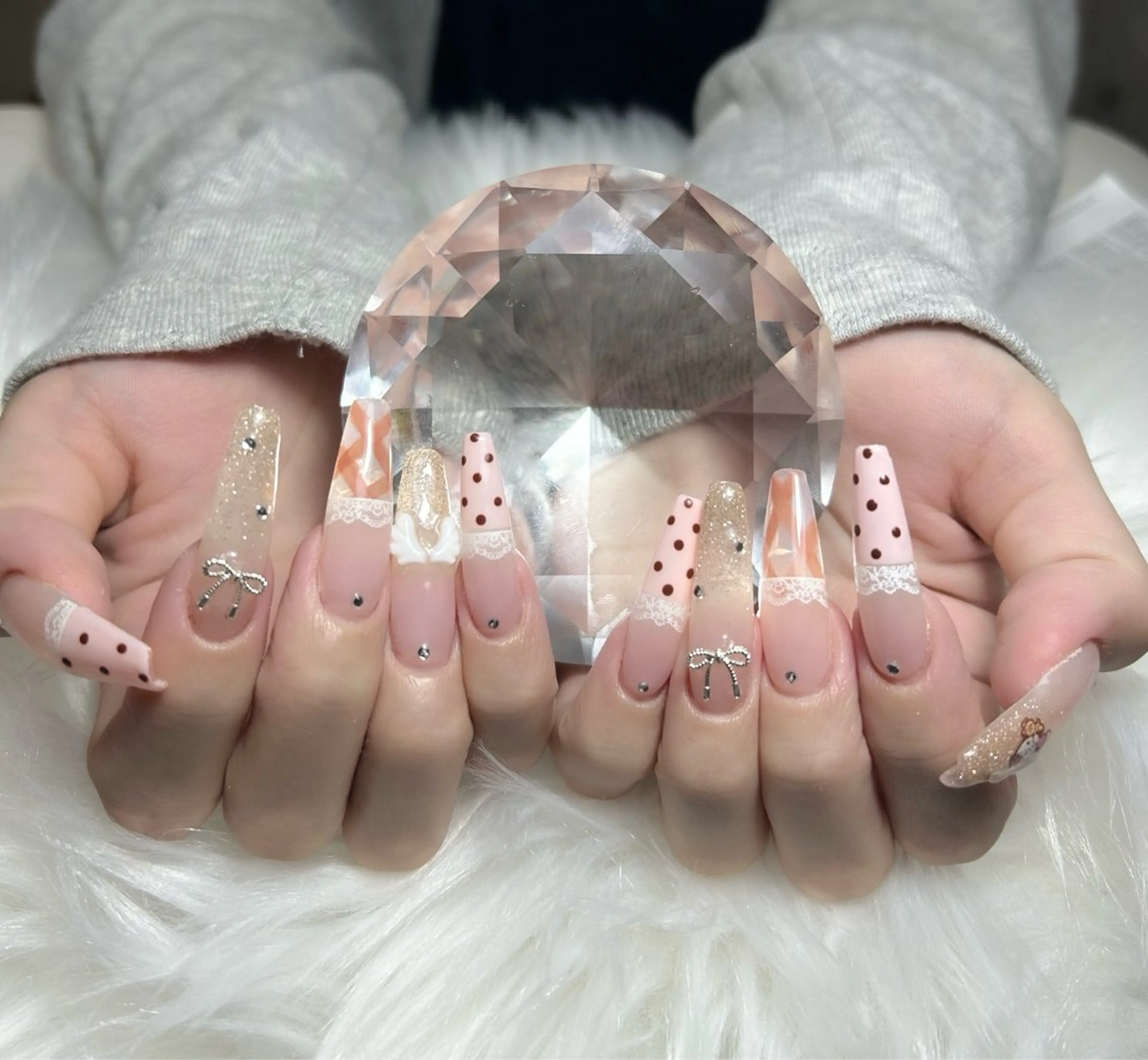ネイル アートネイル オーロラネイル チークネイル 長さ出し フットネイル ハンドネイル Chan nailsのネイルデザイン