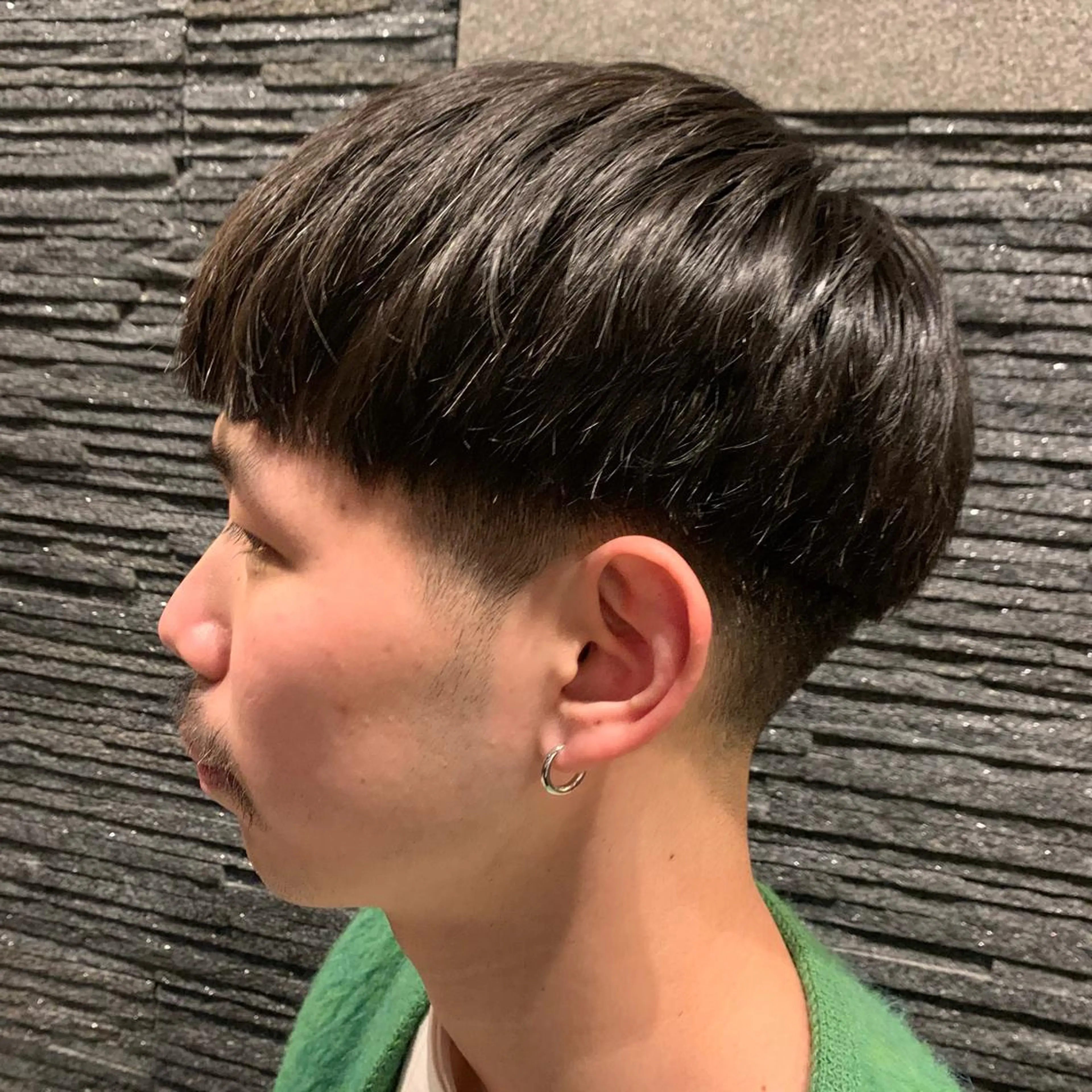 ショート メンズ フェードカット ツーブロック 栗原 周太郎のヘアスタイル