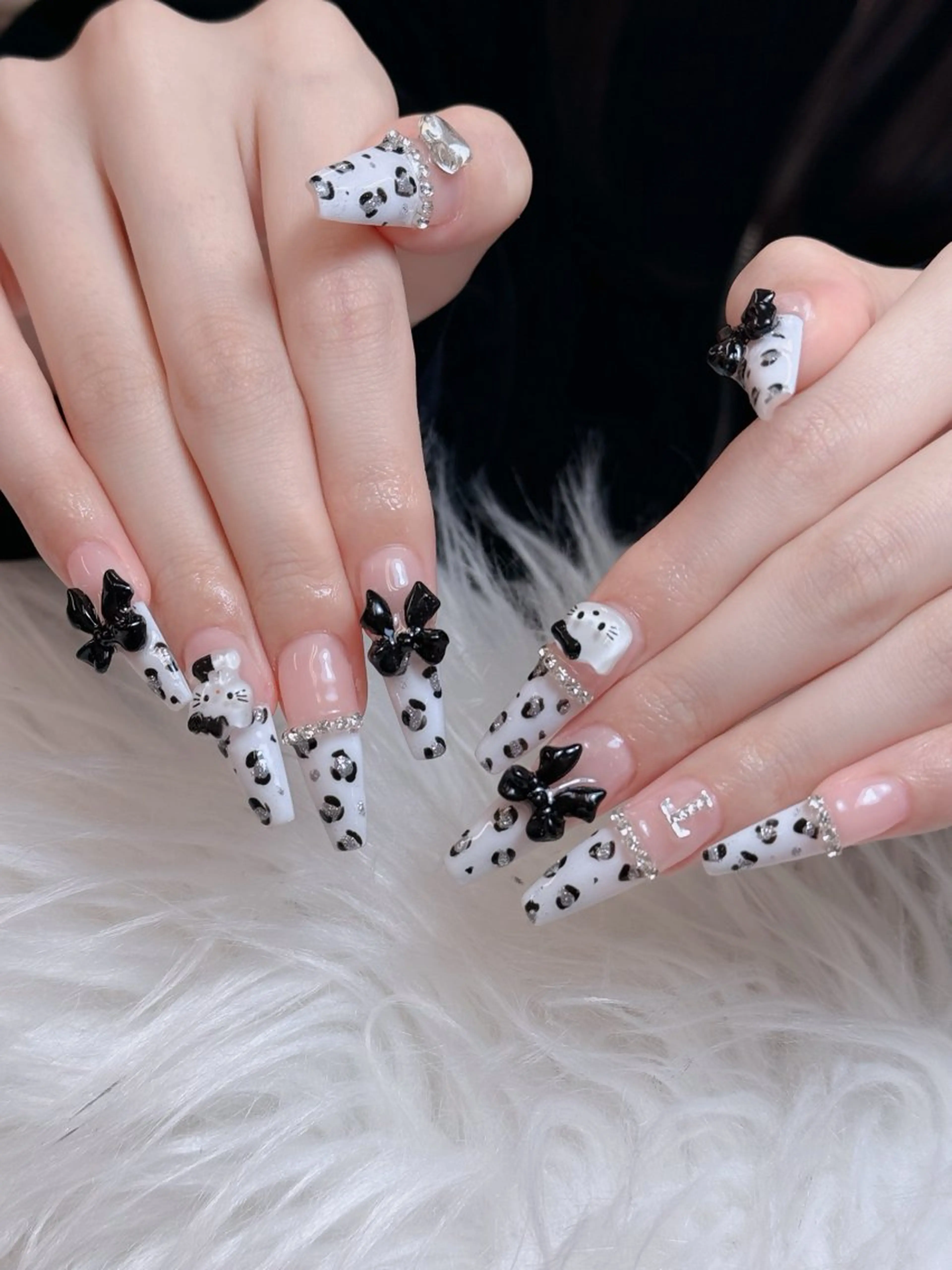 ネイル オーロラネイル チークネイル フットネイル フレンチネイル 韓国ネイル ハンドネイル Lumi Nail Salon所属・Lumi Nail 新大久保3‘のネイルデザイン