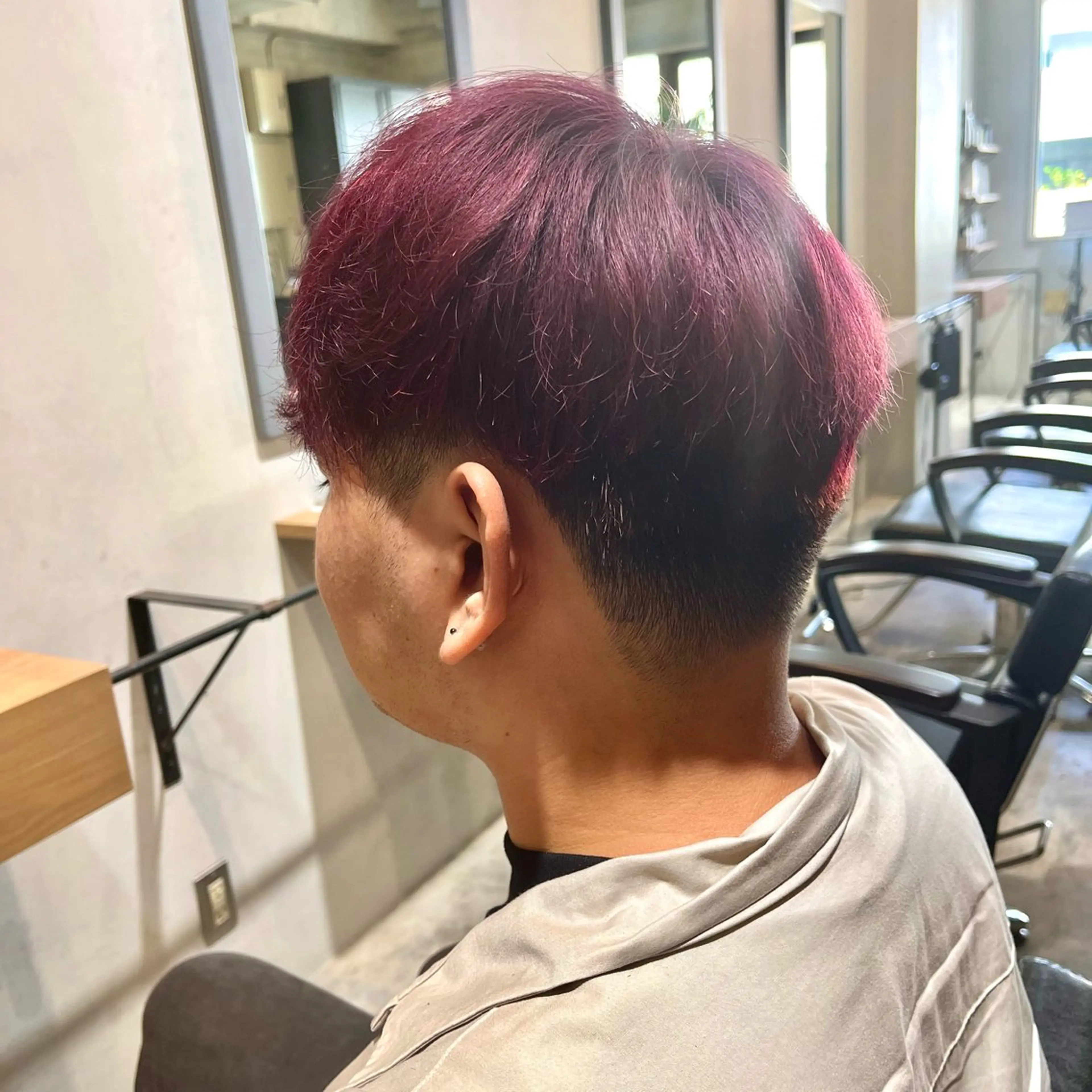 カラー メンズ メンズブリーチ ブリーチ ヘアカラー HANGOUT / ミウのヘアスタイル