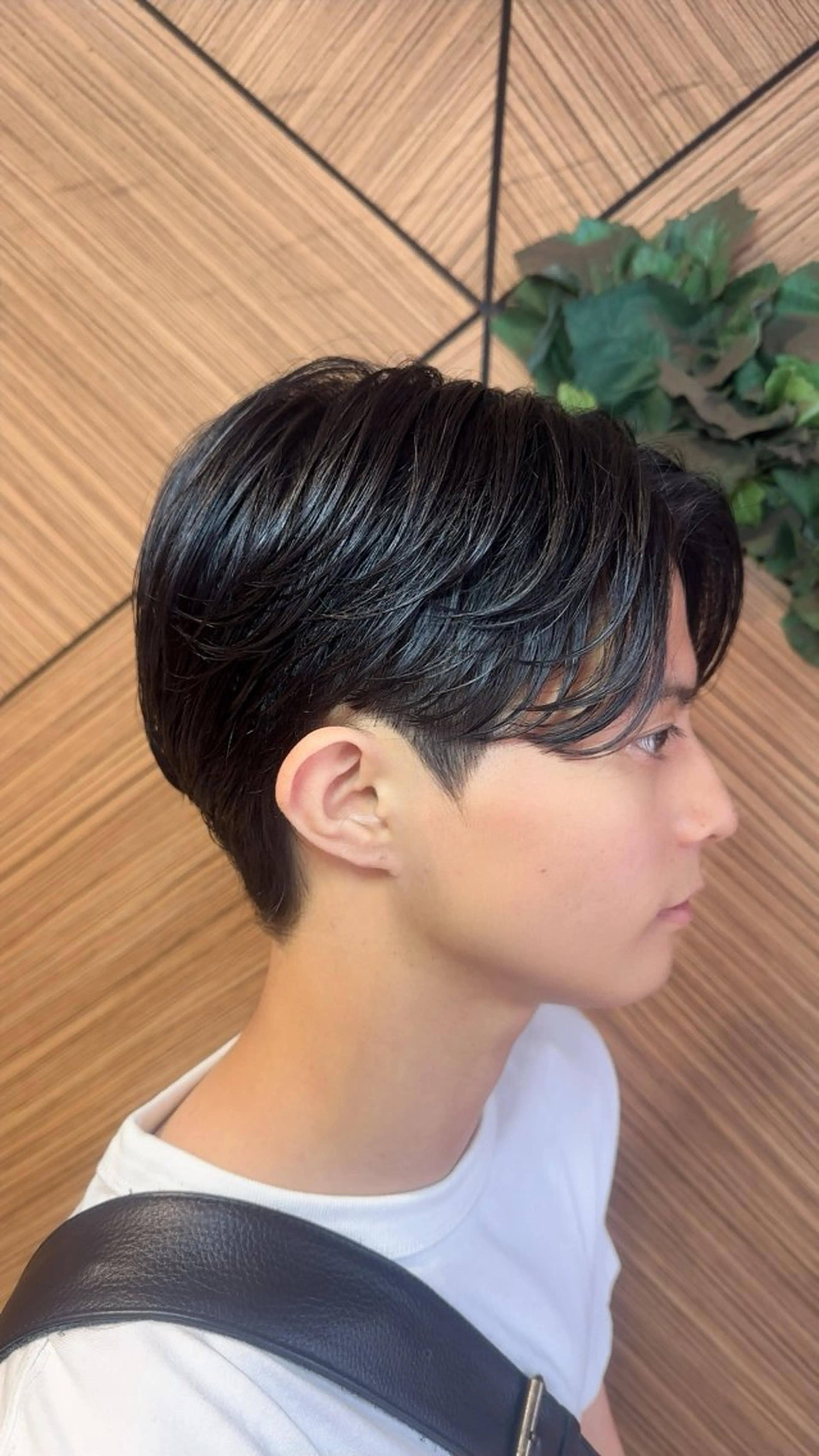 ショート パーマ ハイトーン🌈メンズ カット♡Machanのヘアスタイル