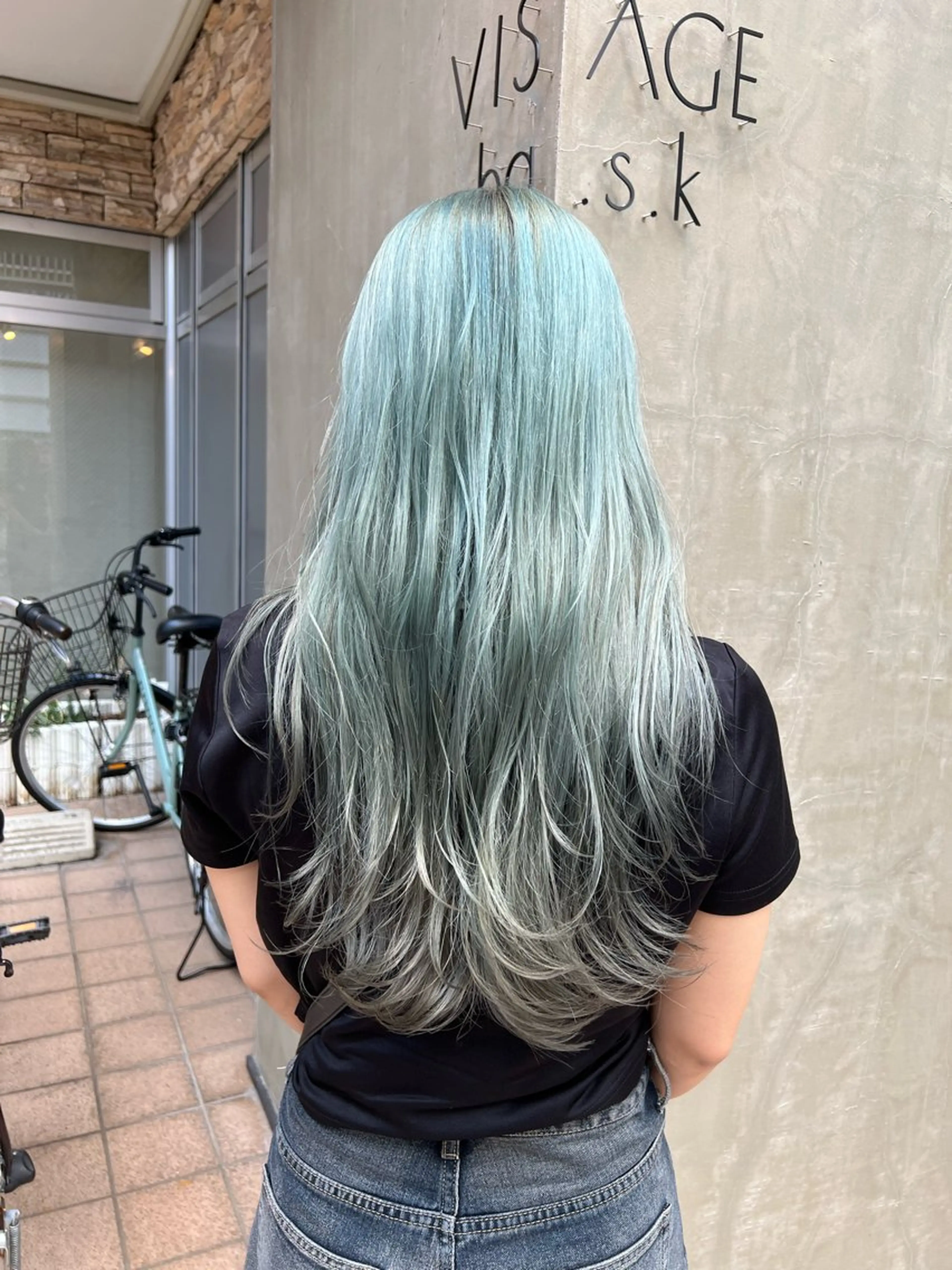 セミロング カラー グラデーションカラー ハイトーンカラー ミント シルバー 似合わせカット💙 いぐち しょうた💙のヘアスタイル