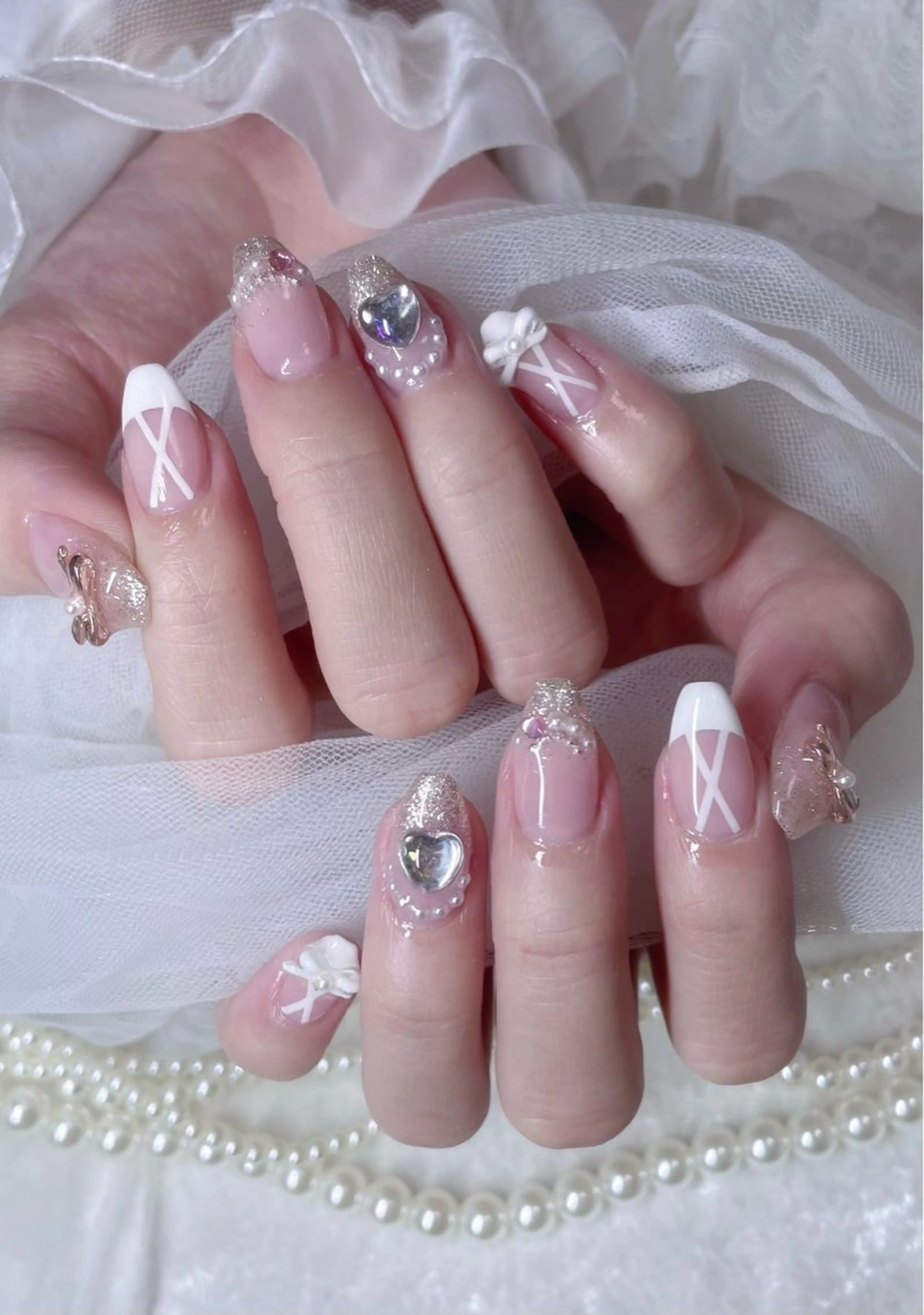 ネイル ハンドネイル MINAMI໒꒱ Y2K、韓国ガーリーのネイルデザイン