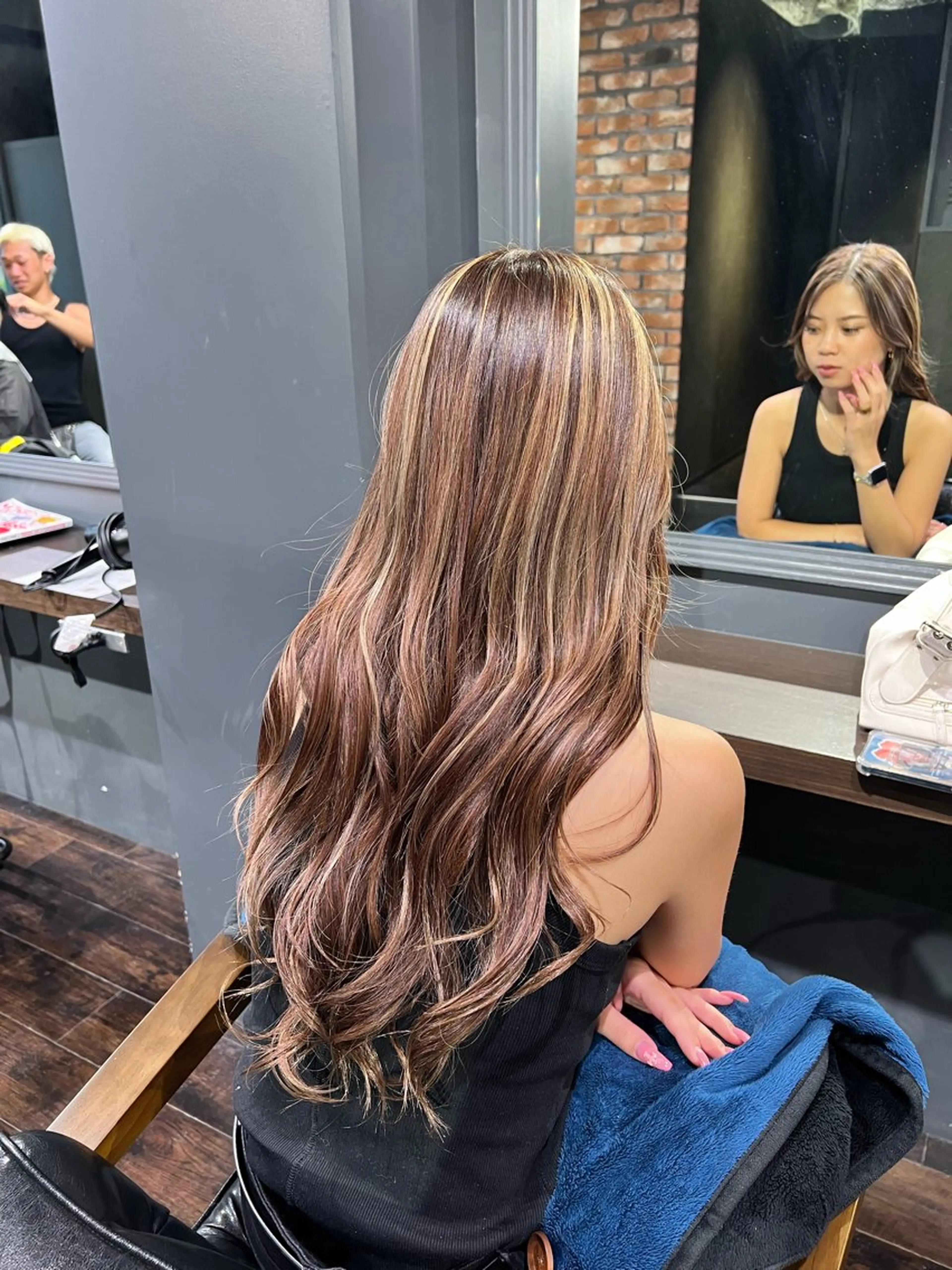 ロング カラー ブリーチ ケアブリーチ デザインカラー ハイライトカラー ハイライト ヘアカラー ショートボブ、ハイト ーン特化　/下川のヘアスタイル