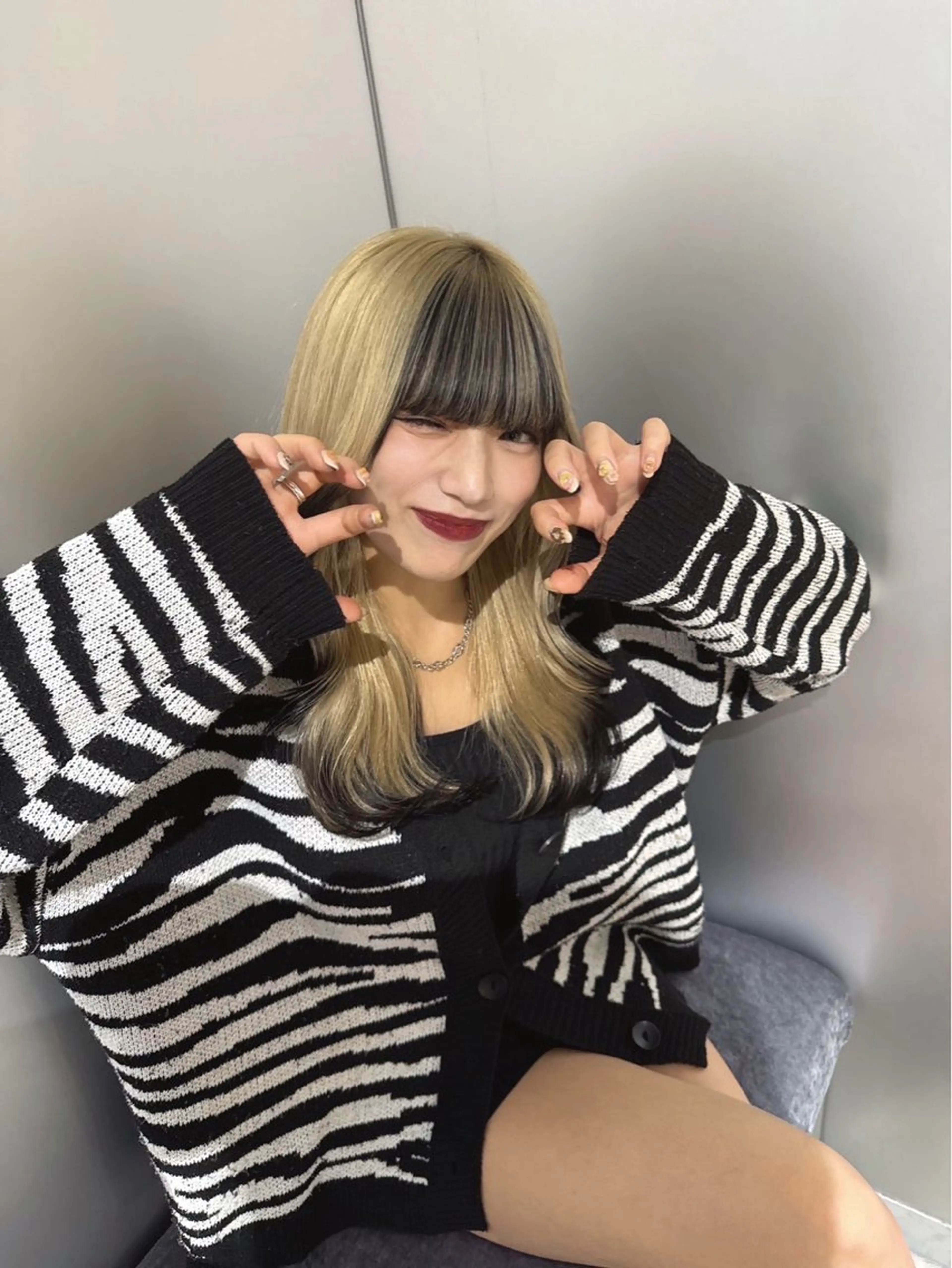 セミロング カラー カット ヘアカラー トリートメント レイヤーの神様 店長安藤光司🇰🇷のヘアスタイル