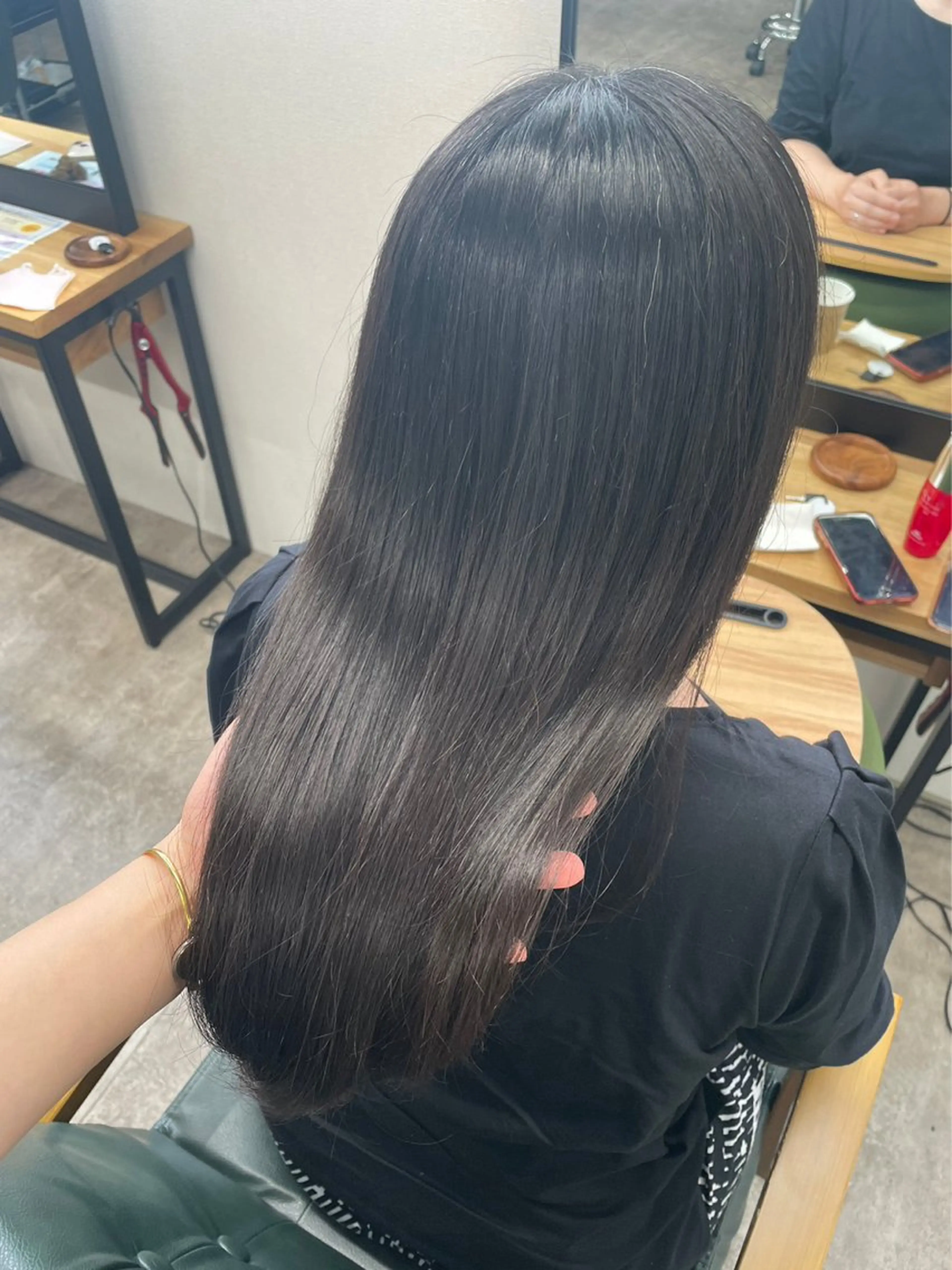 ロング カラー LUPOTE所属・✨髪質改善美髪×🩵 艶透明感カラータイガのヘアスタイル