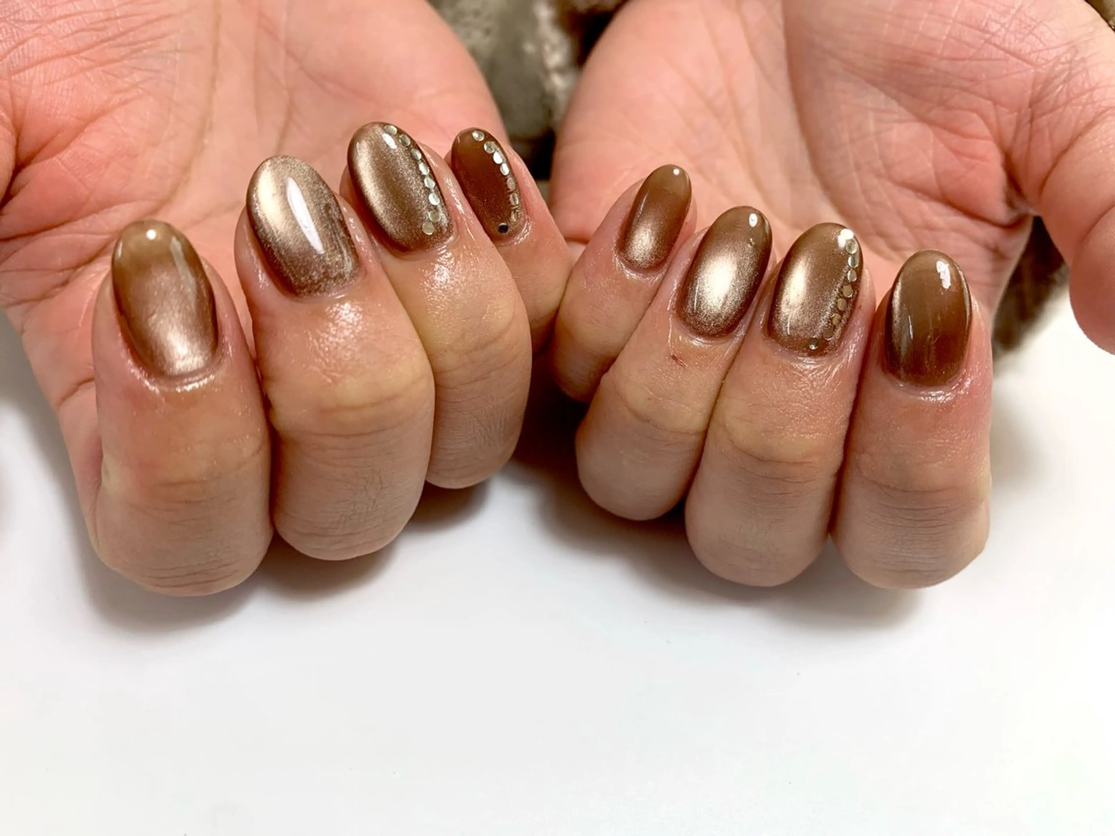 ネイル ホログラムネイル is.nail 🌷sonokoのネイルデザイン